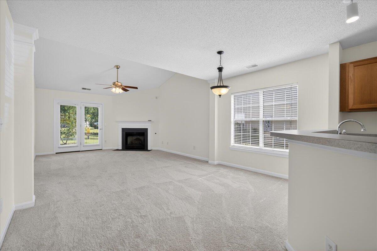 206 Dupont Way