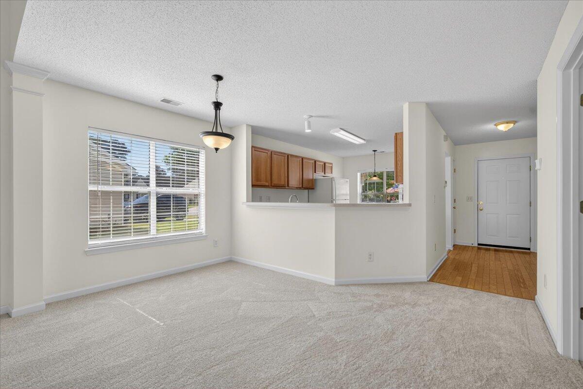 206 Dupont Way