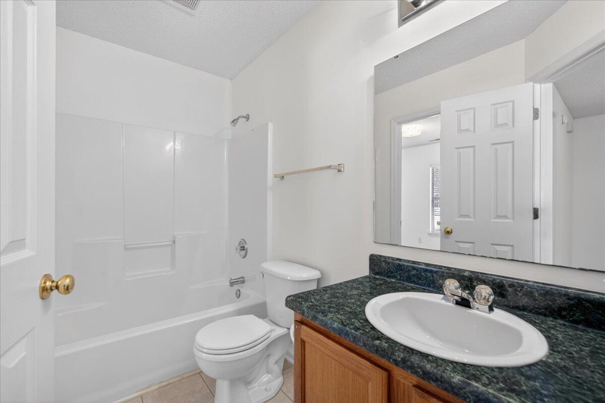 206 Dupont Way