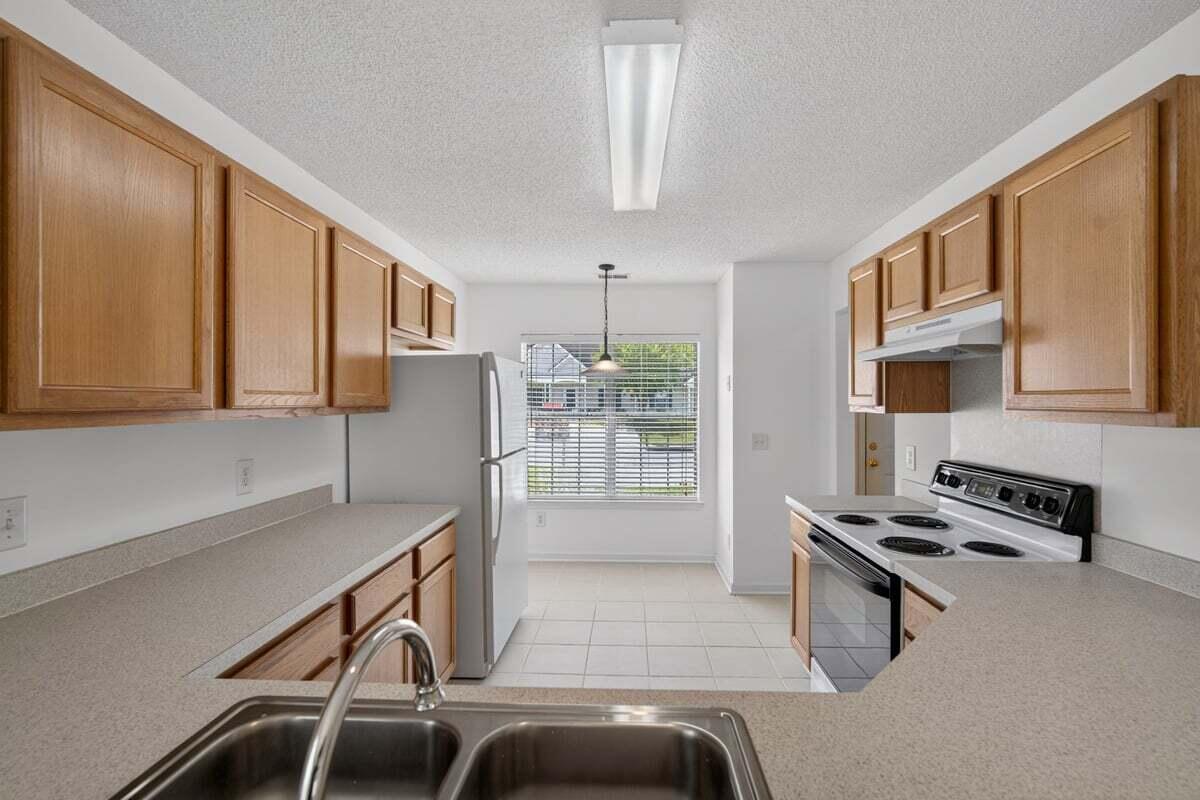 206 Dupont Way