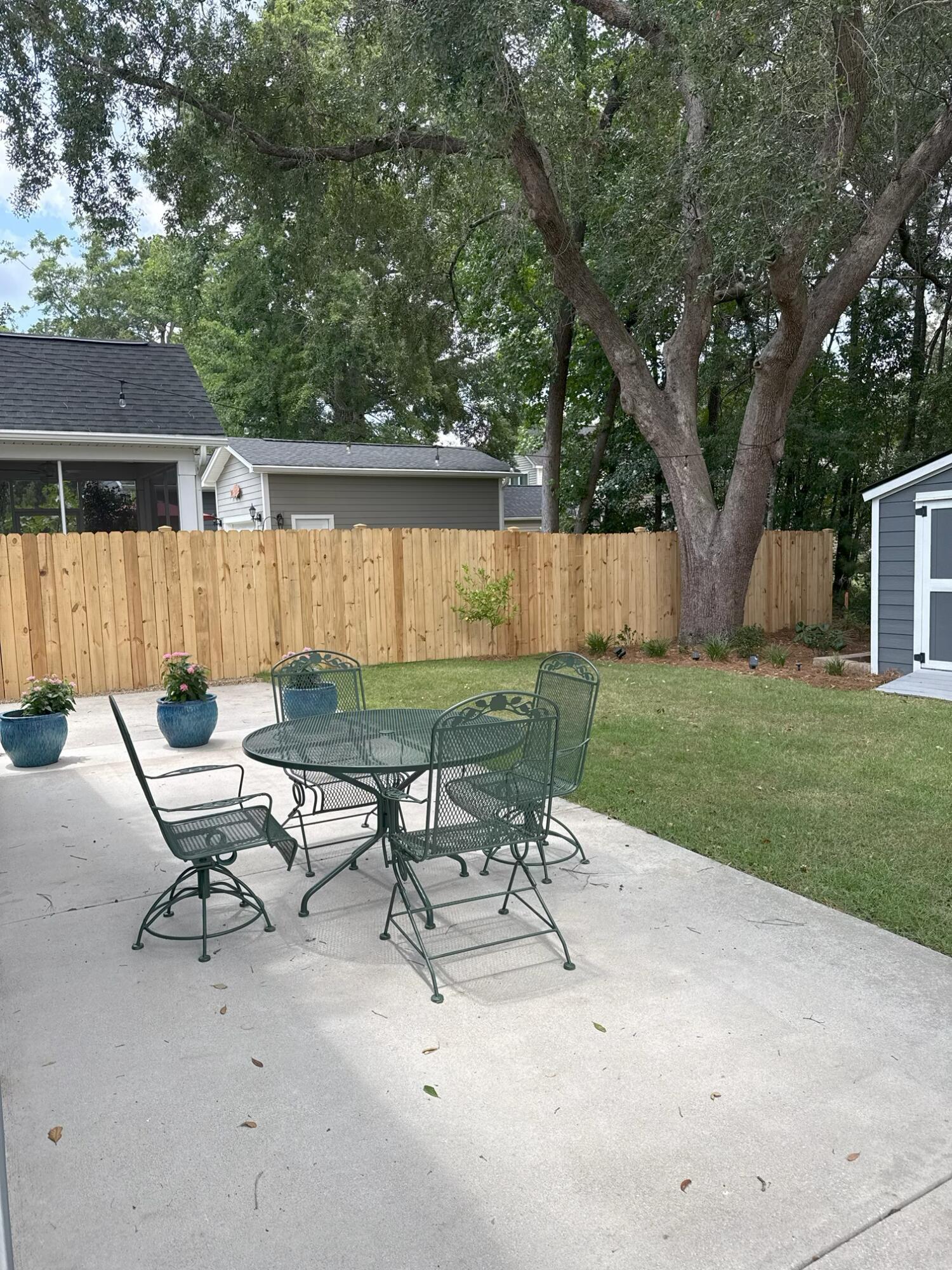 1647 Emmets Road