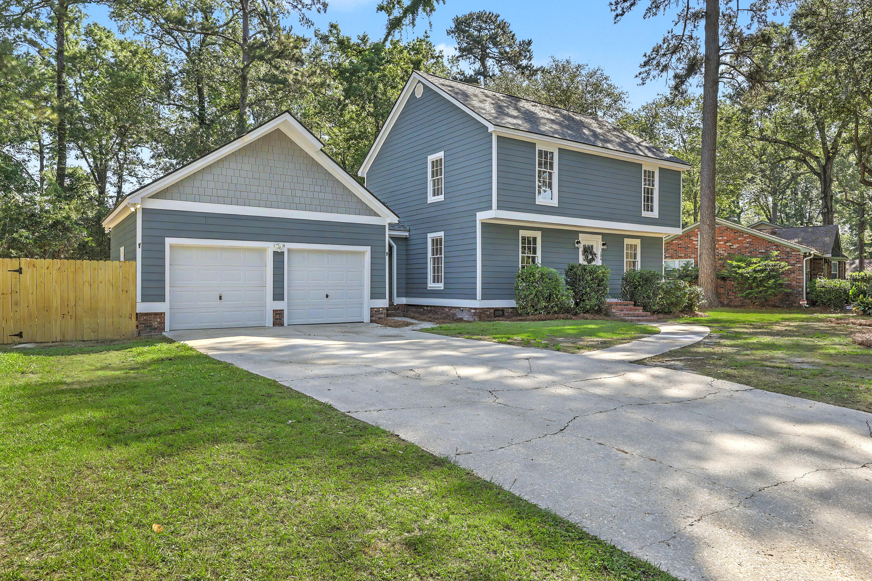 106 Sweetbriar Road