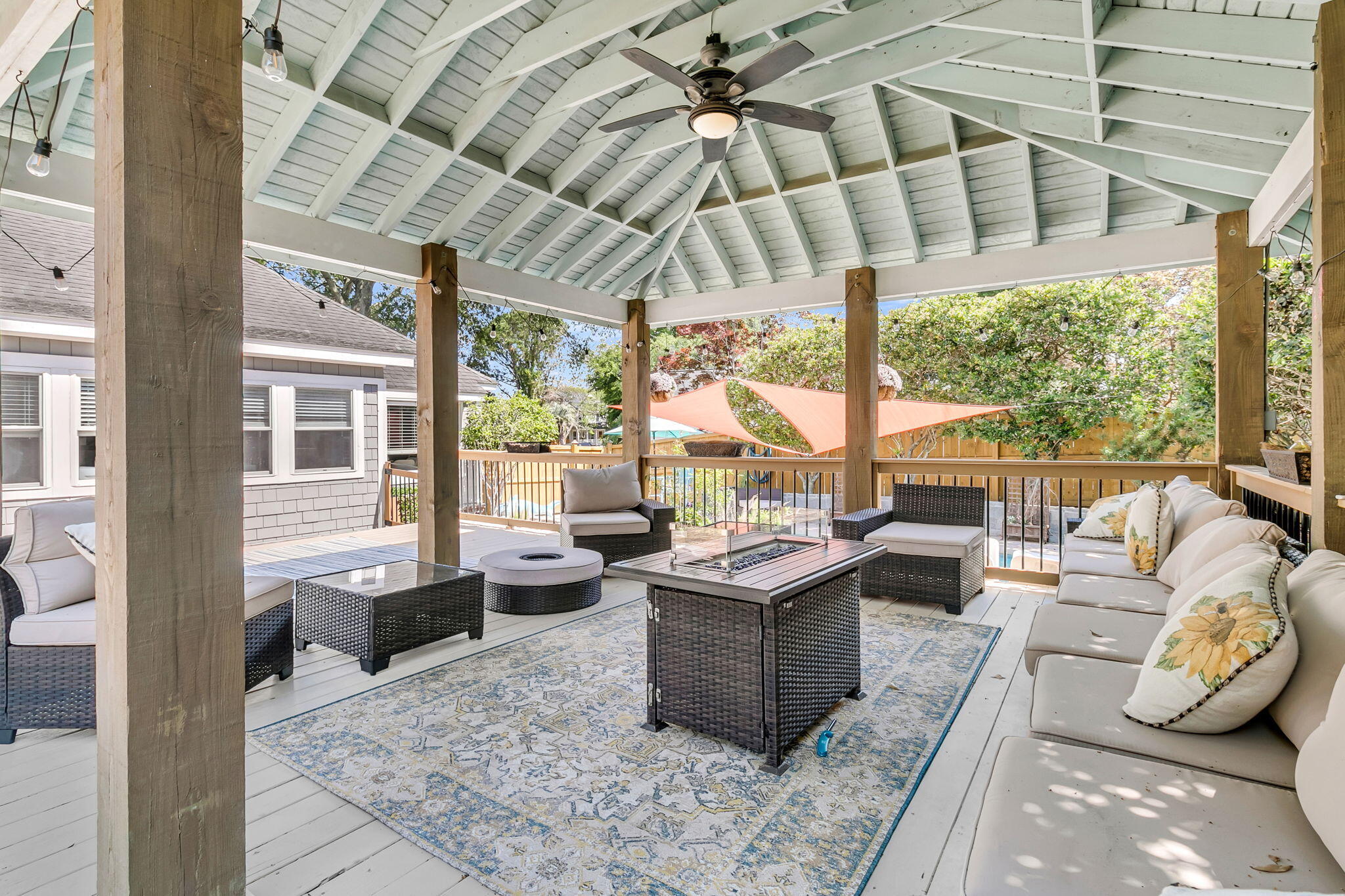 113 Oyster Point Row