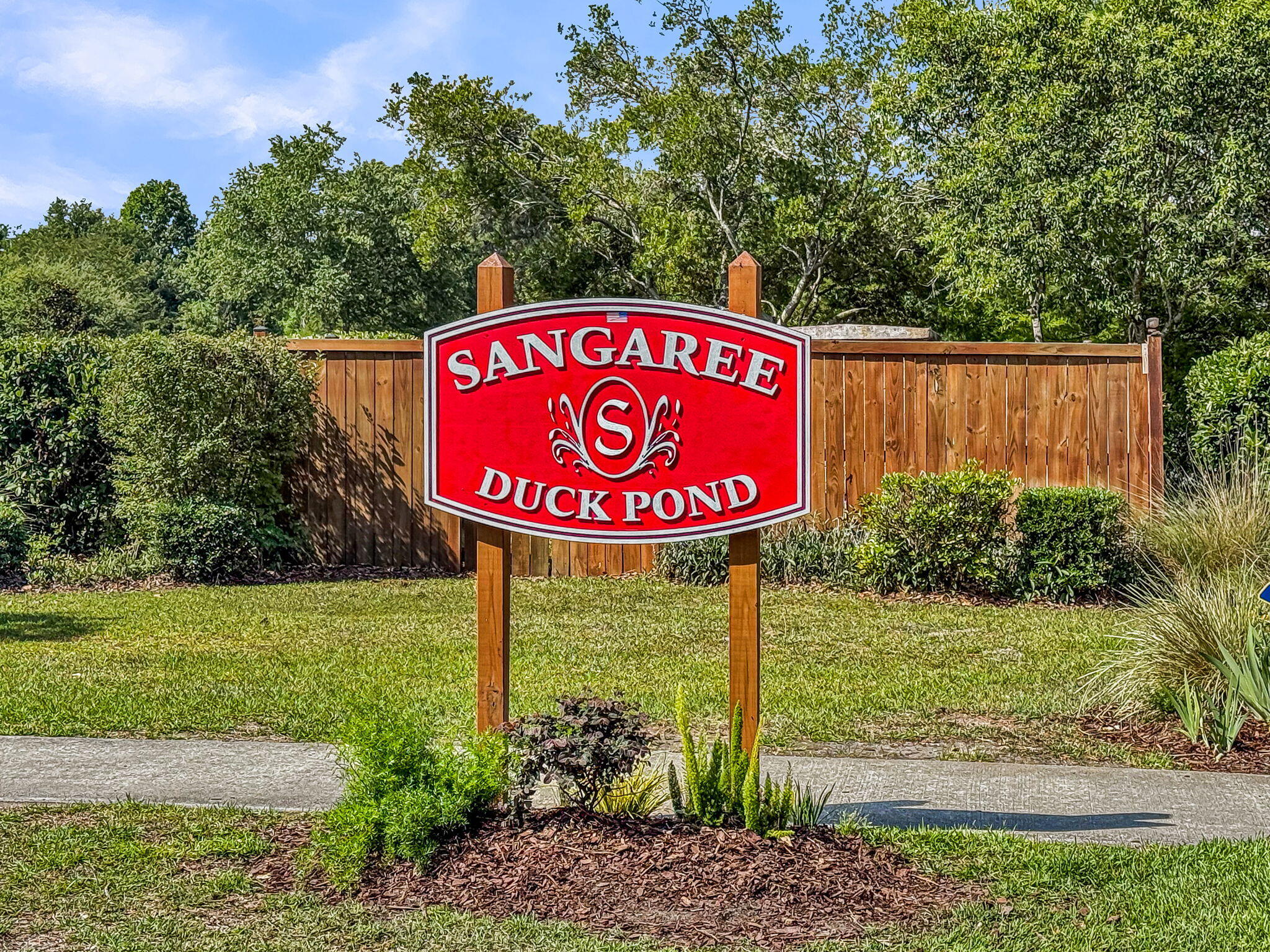 209 Longleaf Road