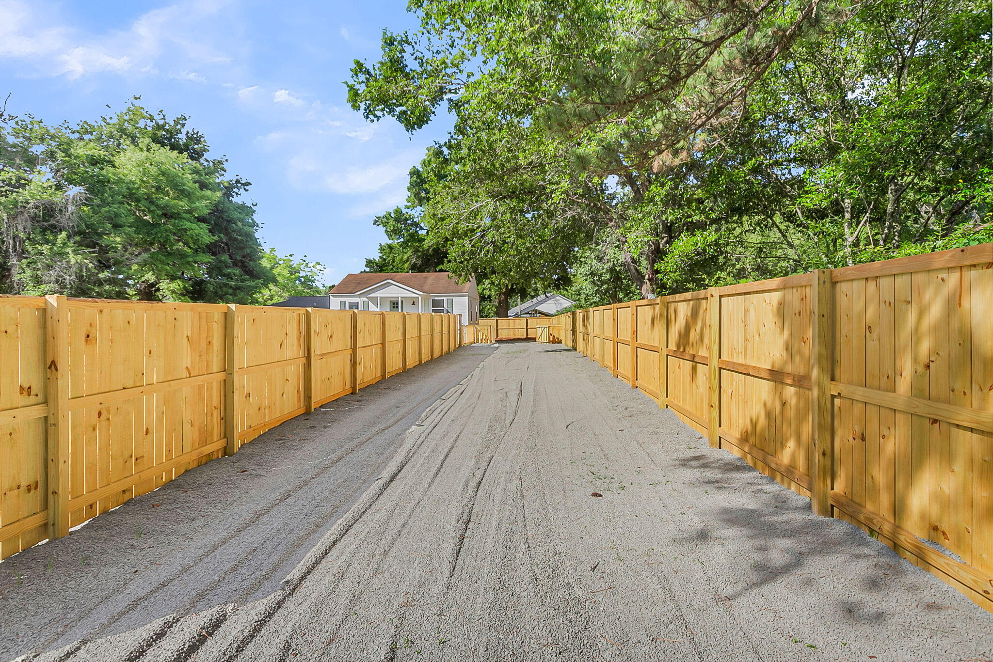 1139 Greenhill Road