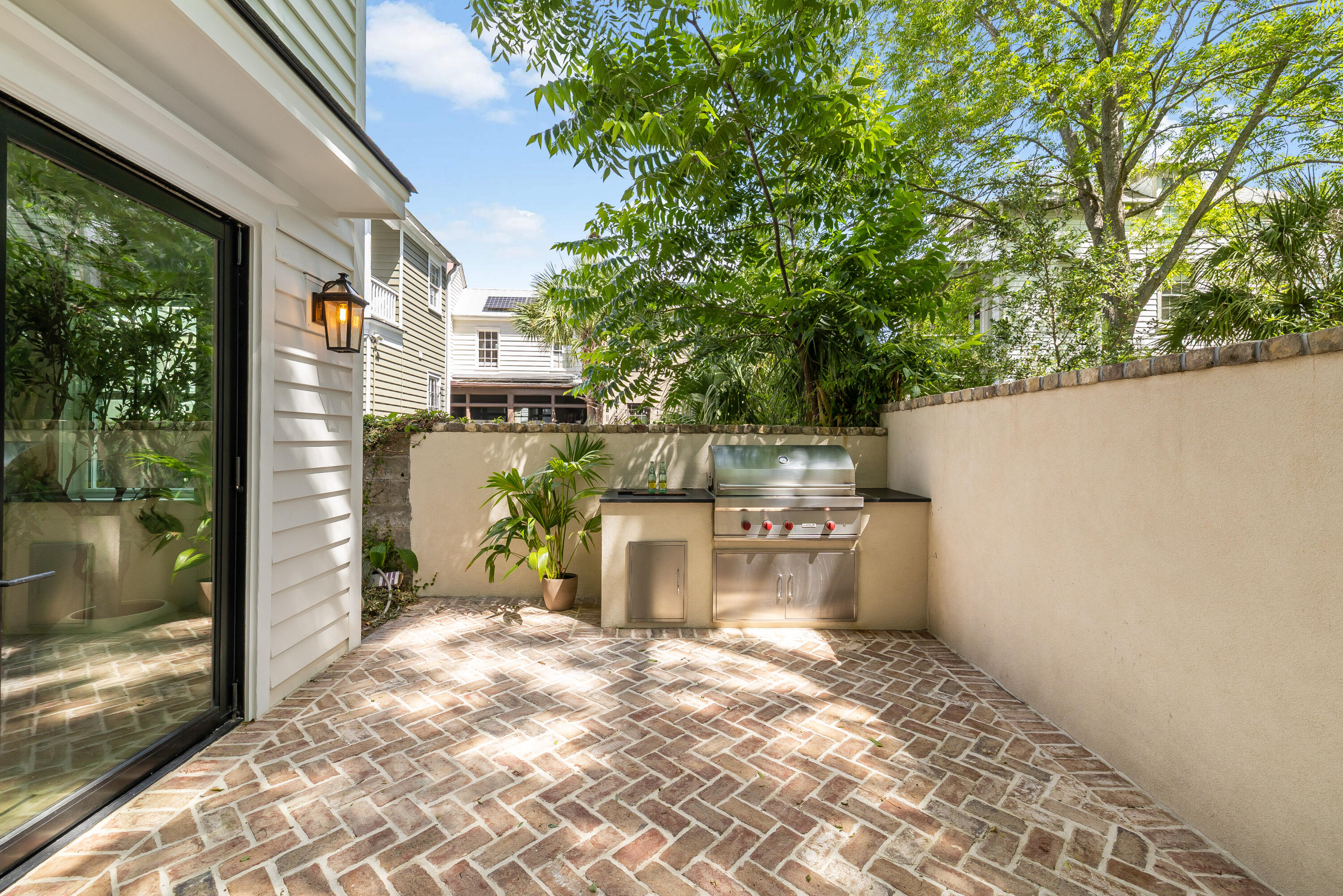 258 Coming St. Street