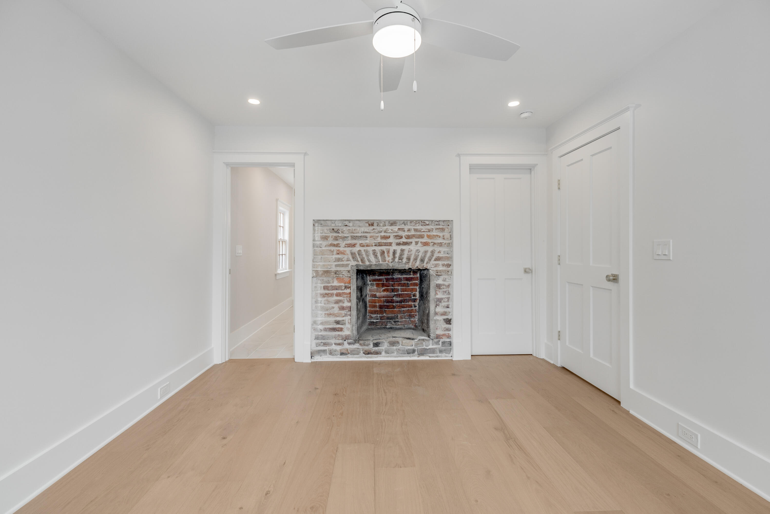 258 Coming St. Street