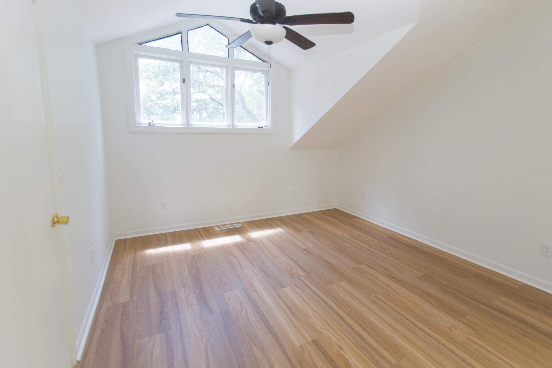 4433 Great Oak Drive