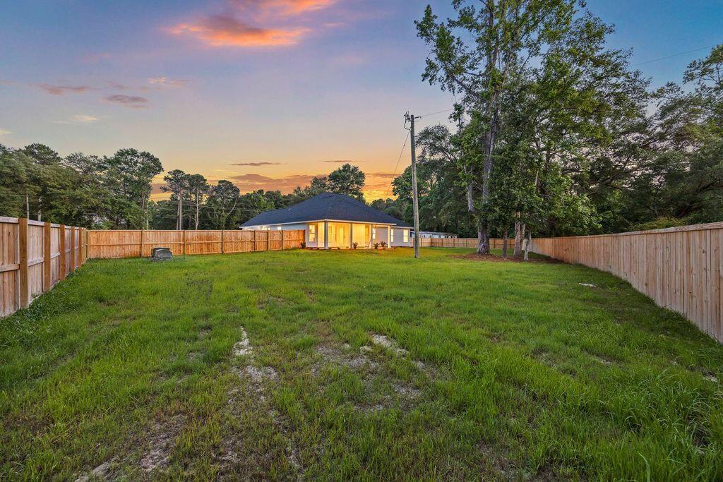 6324 N Highway 17