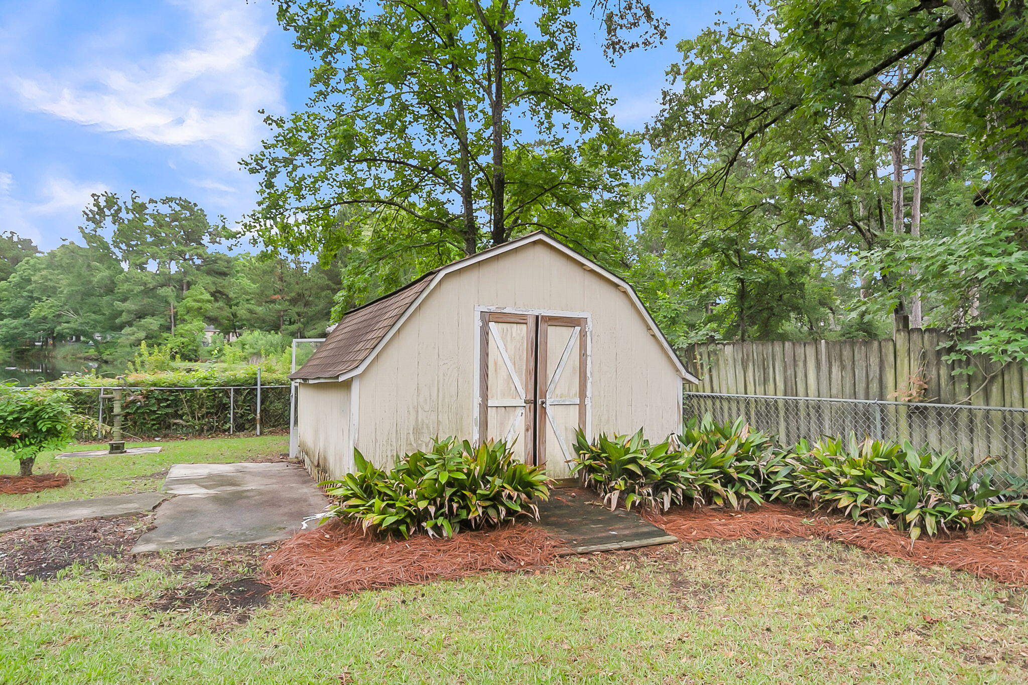 8310 Greenridge Road