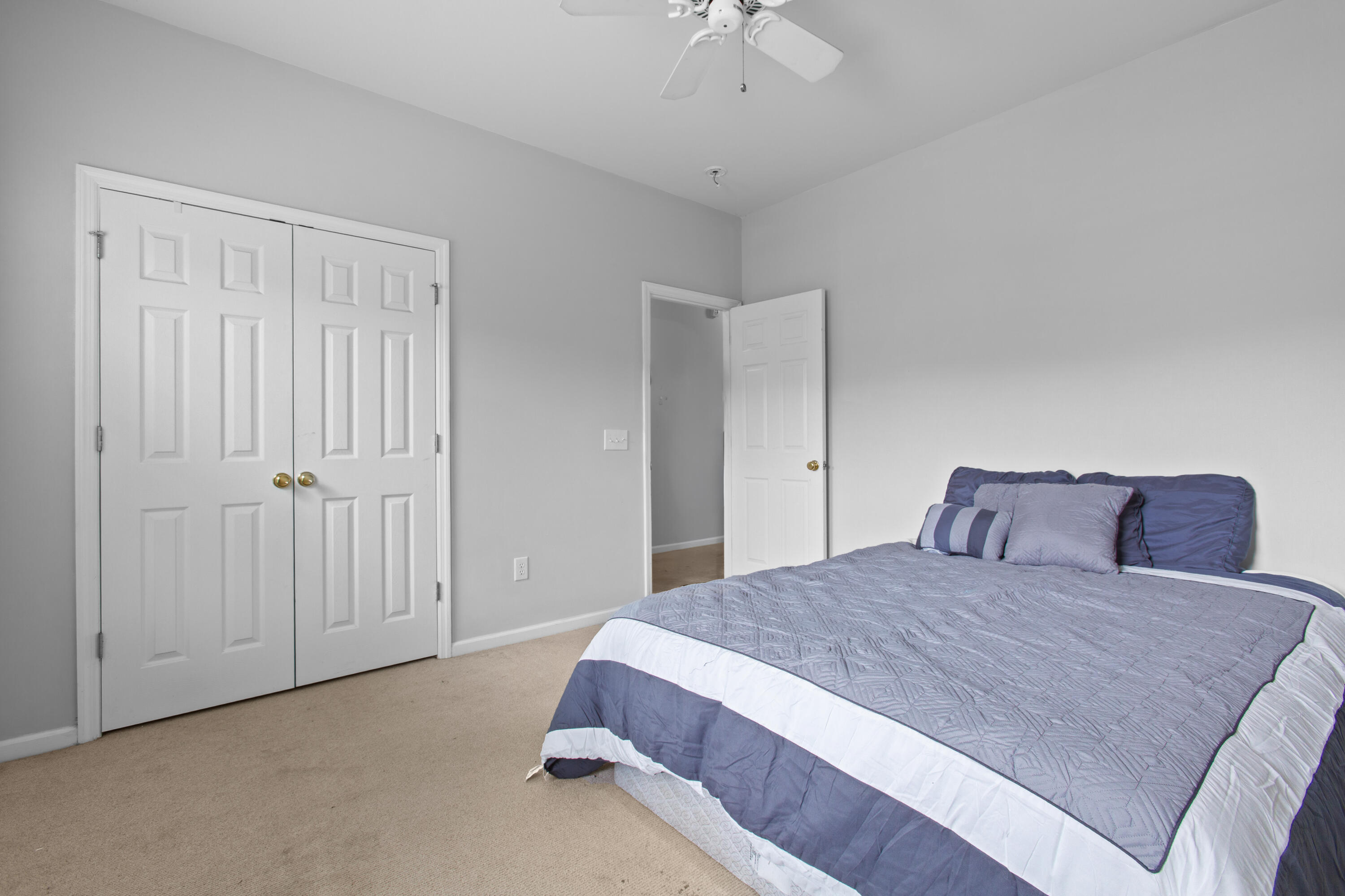7211 Wistling Godwit Way