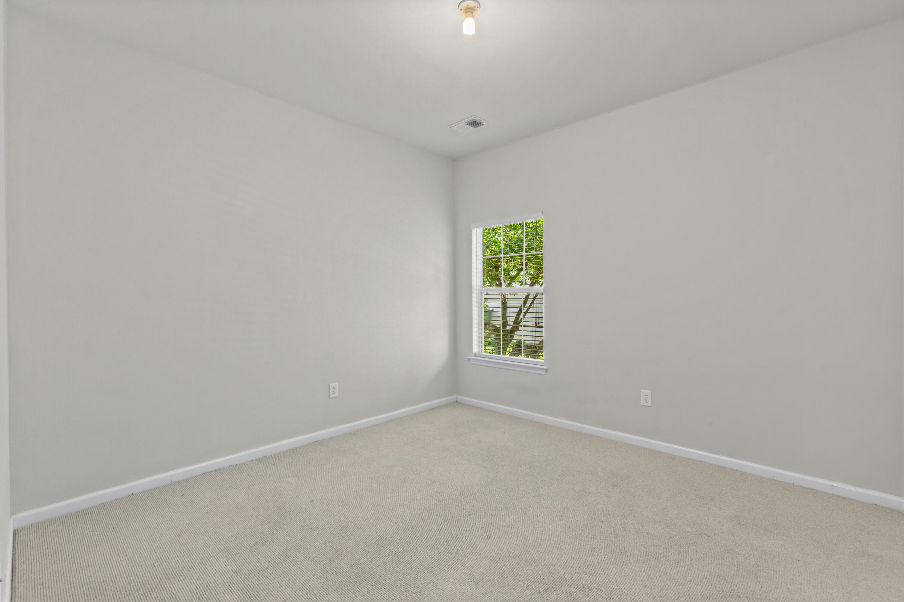7211 Wistling Godwit Way