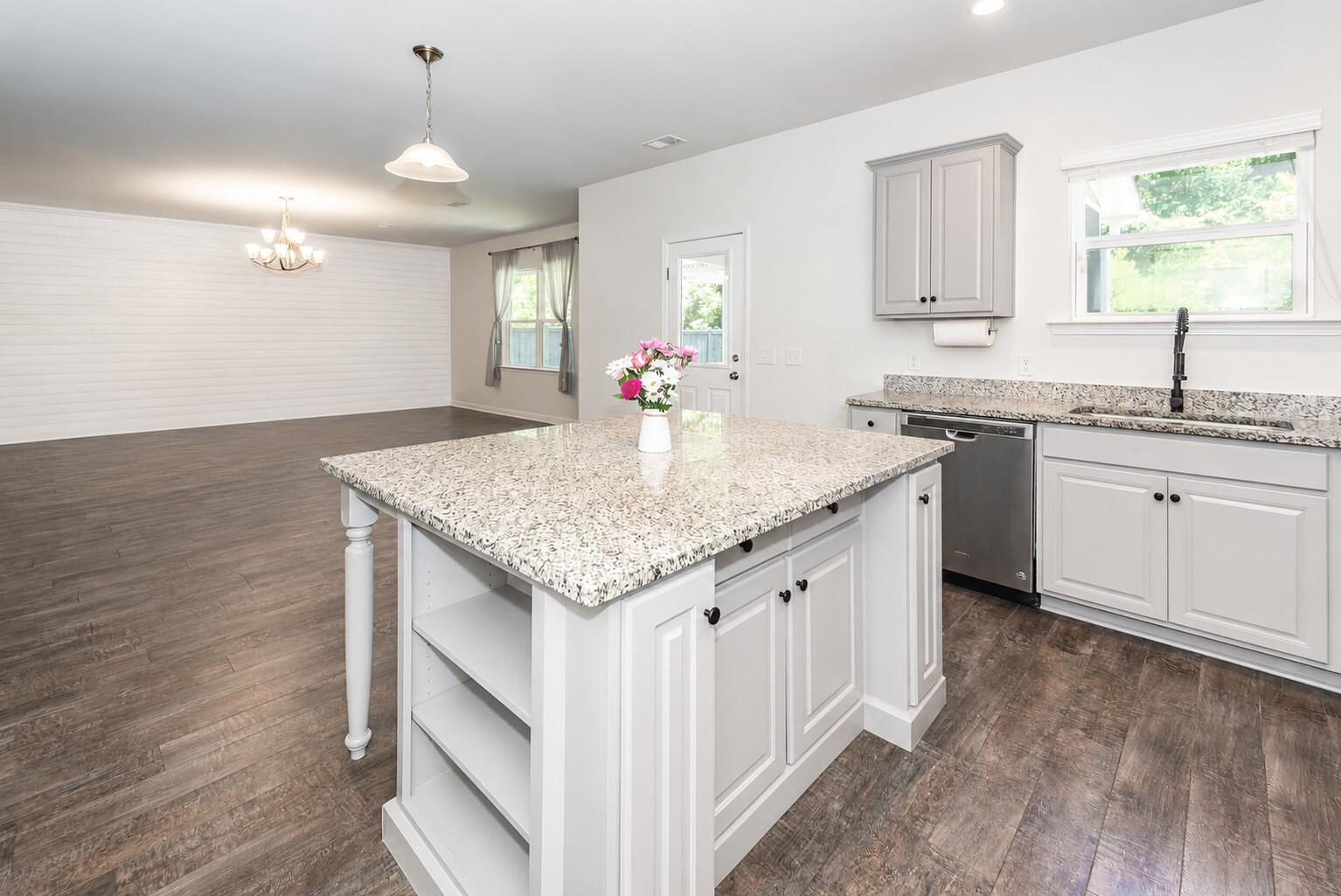 1903 Toland Court