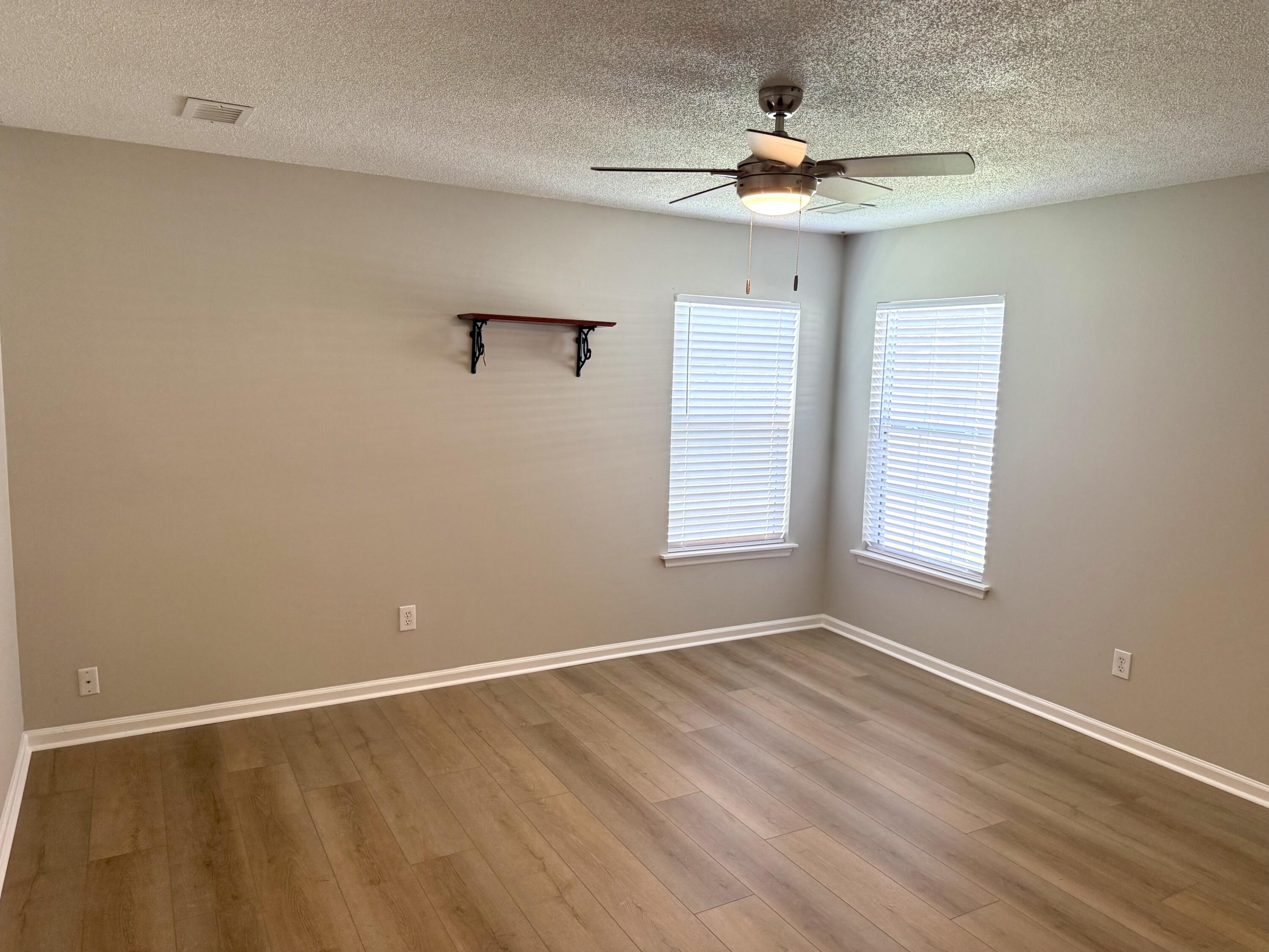 260 2 Pond Loop