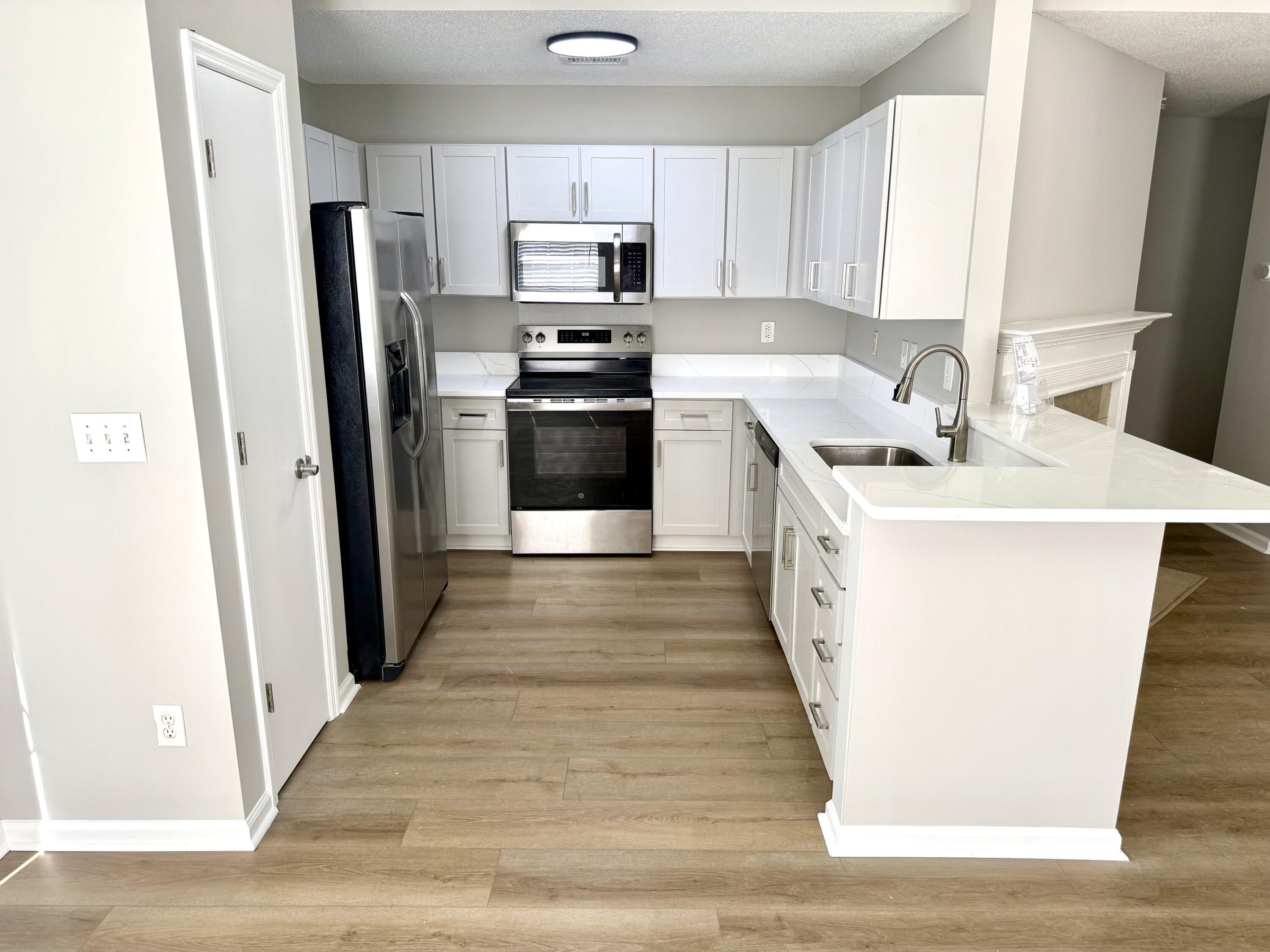260 2 Pond Loop