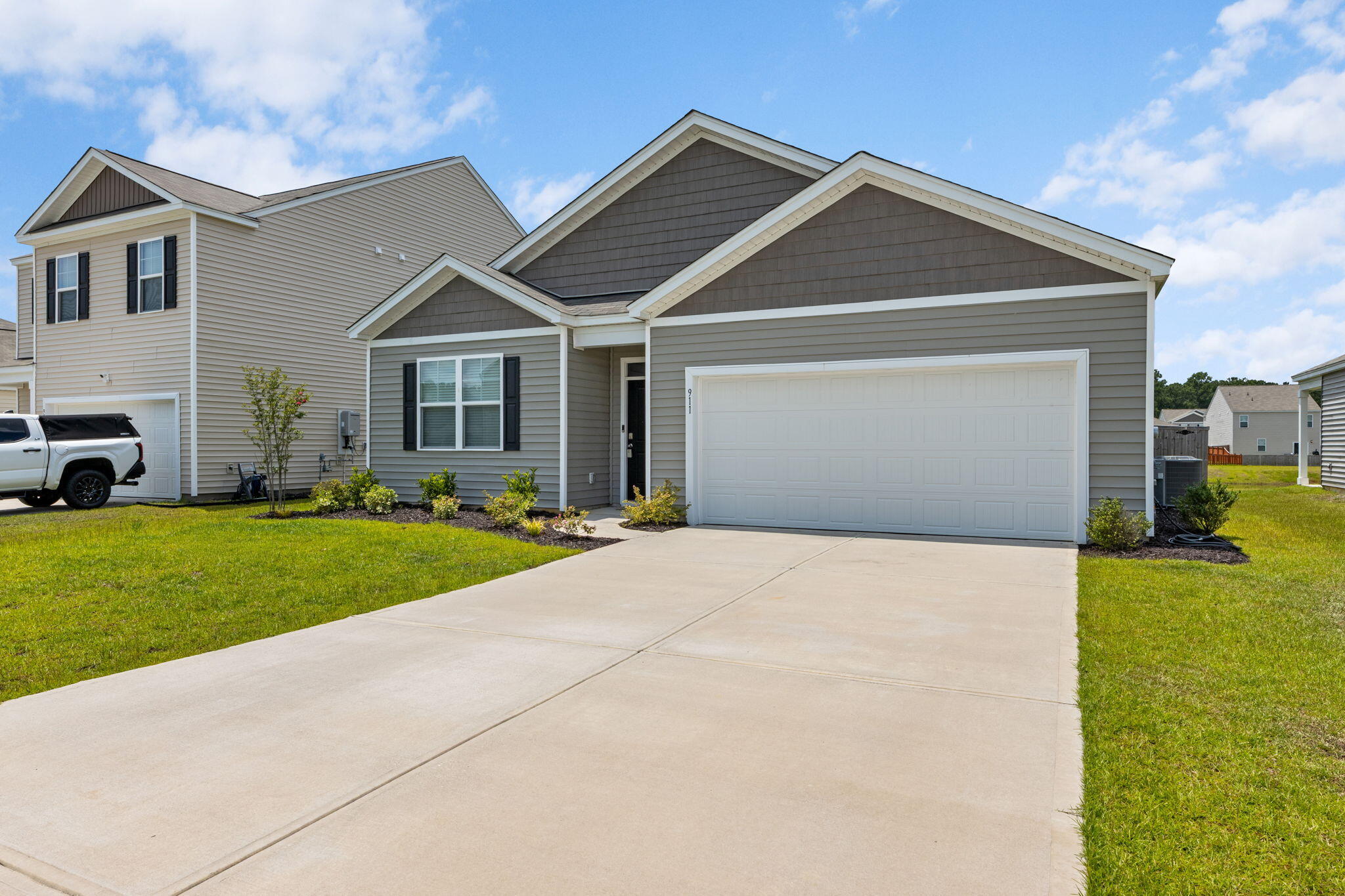 911 Woodside Creek Lane