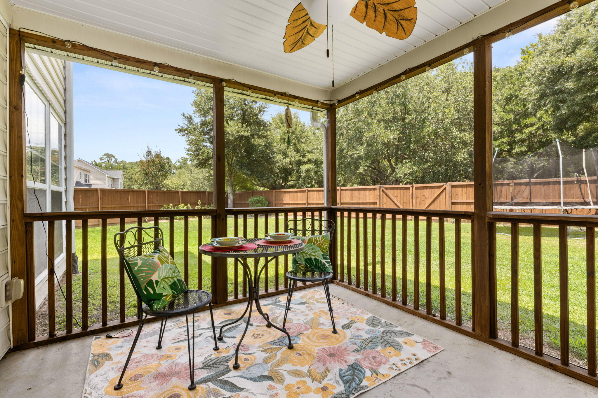 5255 Lenora Drive