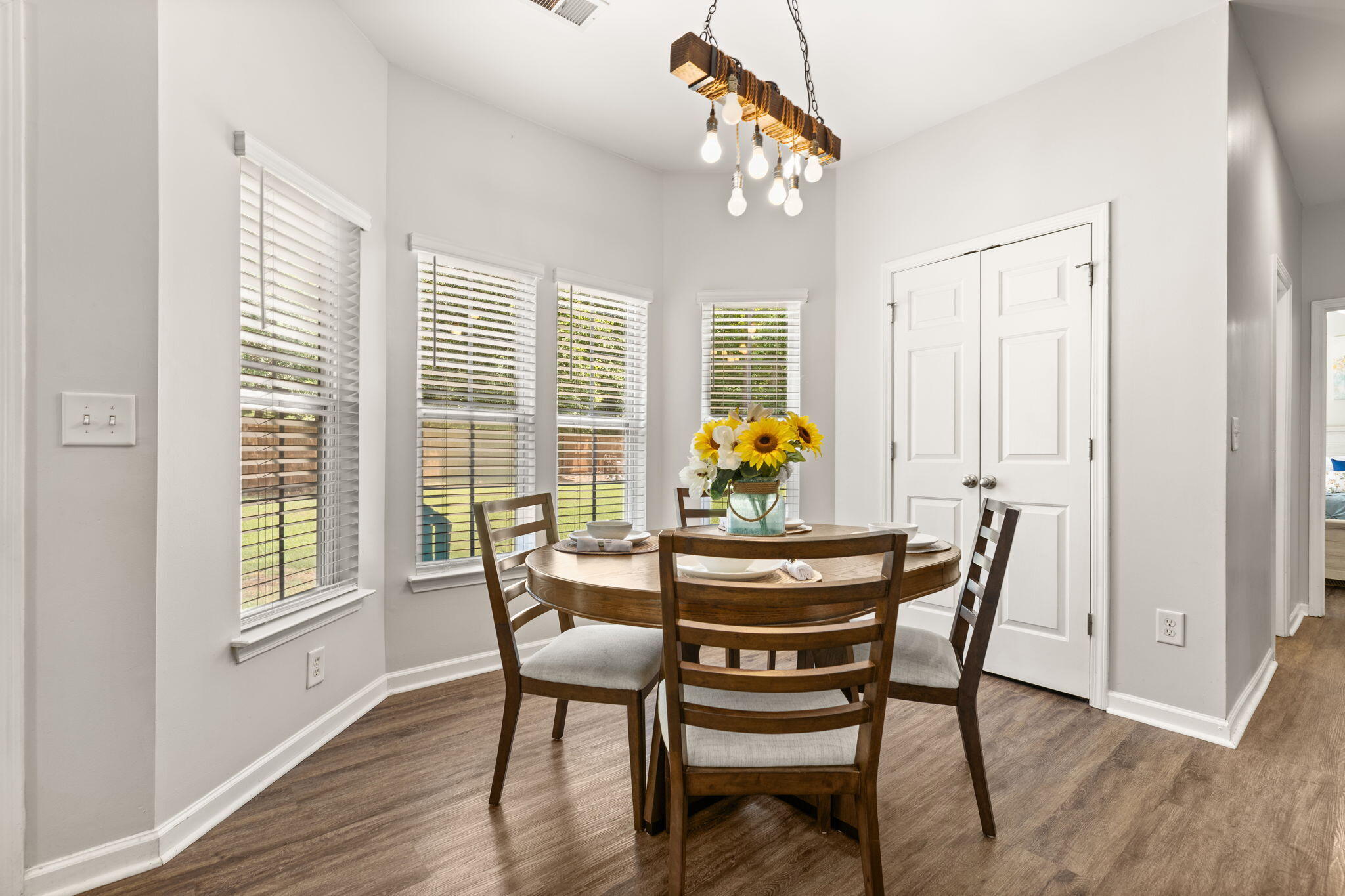 5255 Lenora Drive