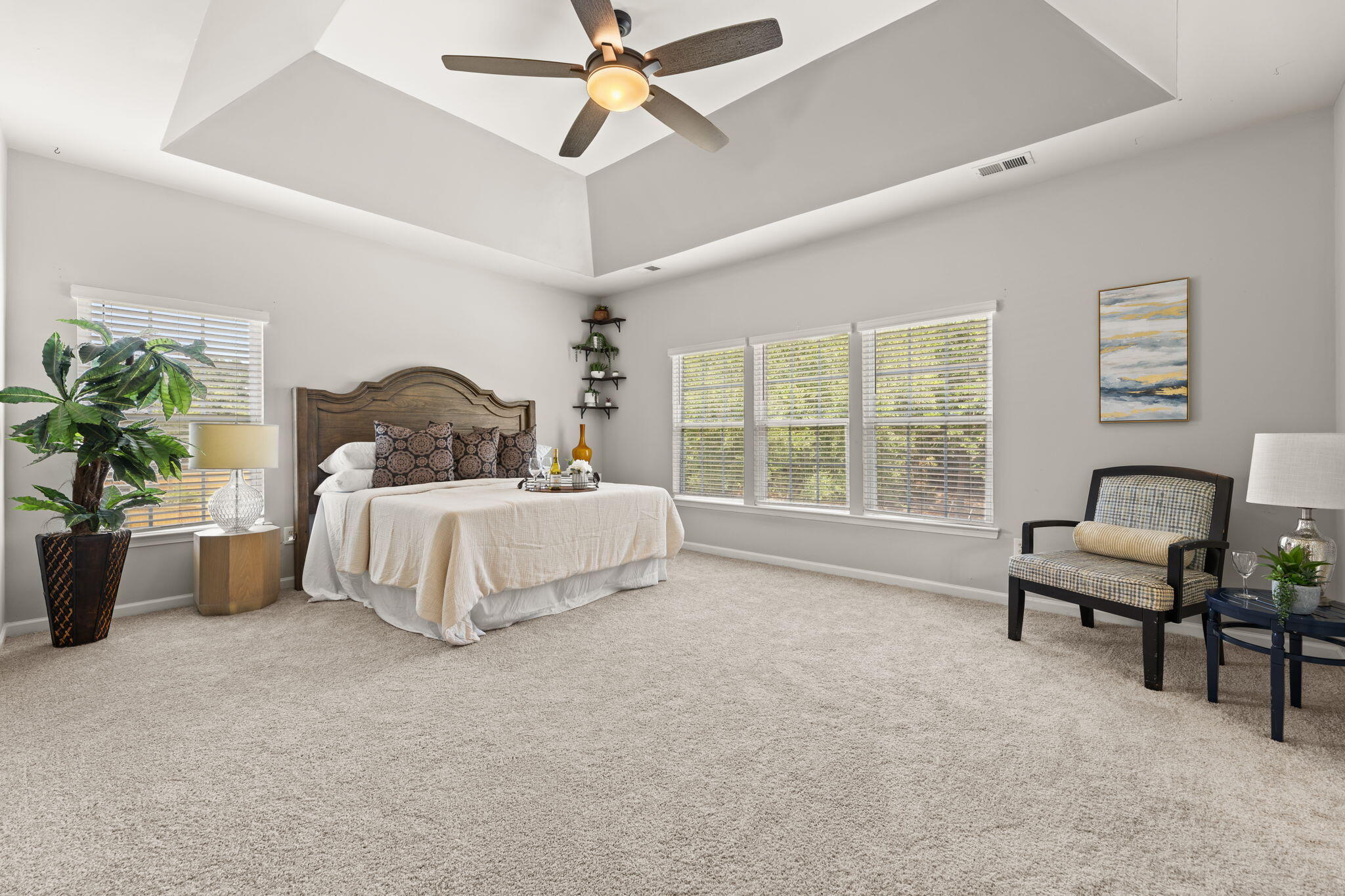 5255 Lenora Drive