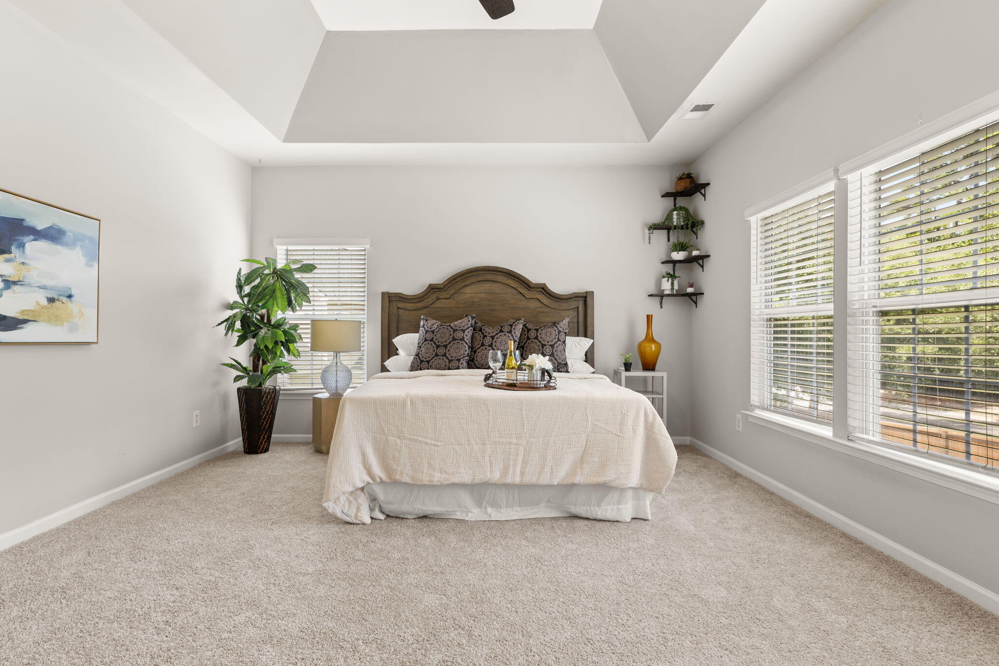 5255 Lenora Drive
