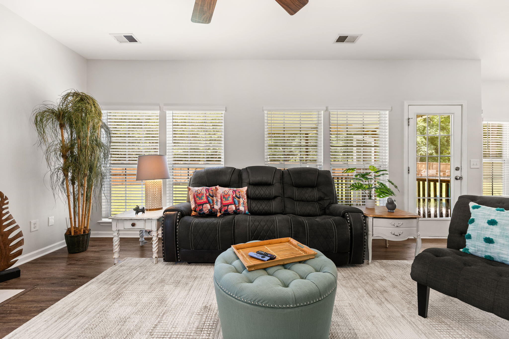 5255 Lenora Drive
