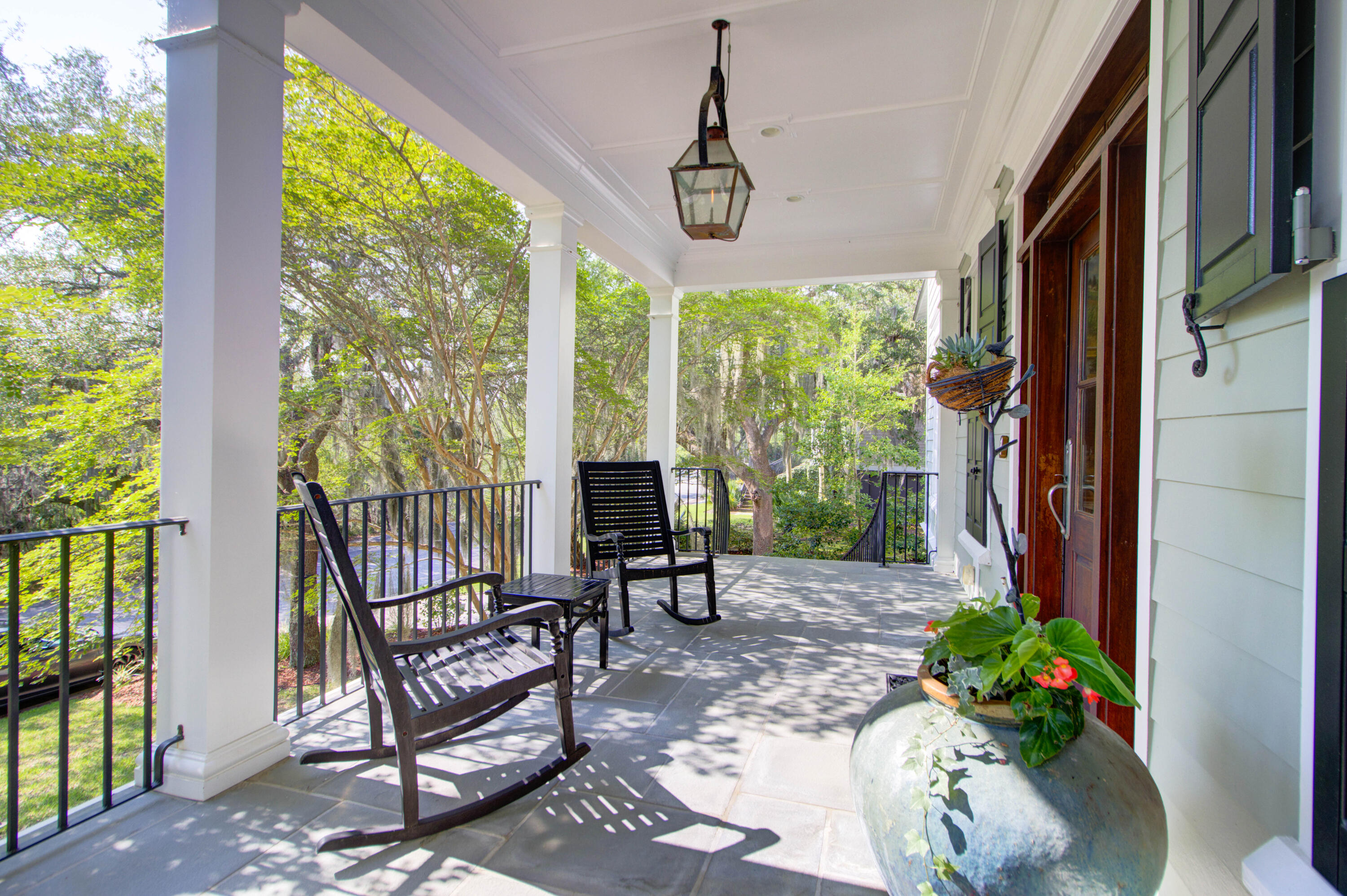 374 Mutual Drive