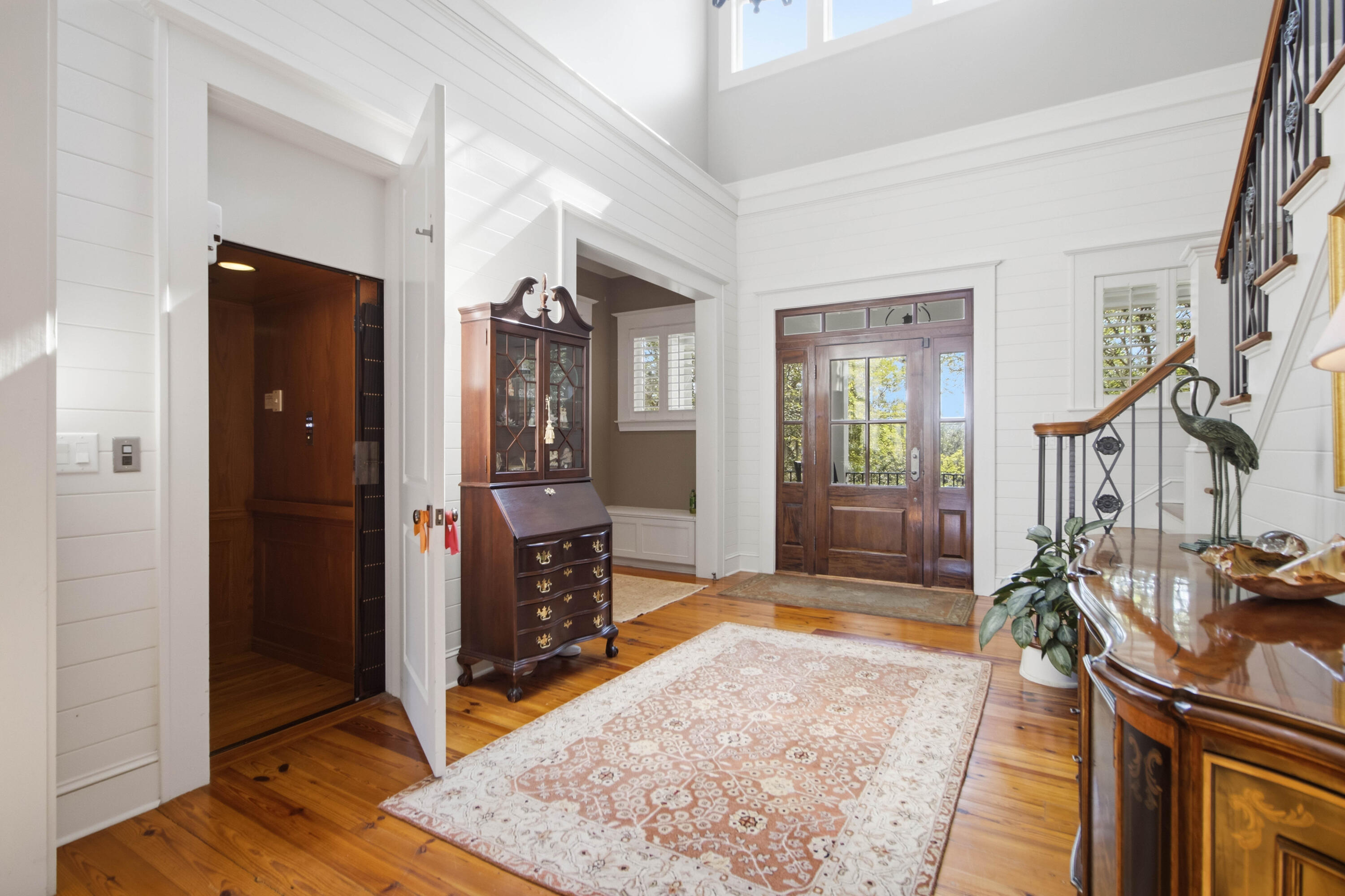 374 Mutual Drive