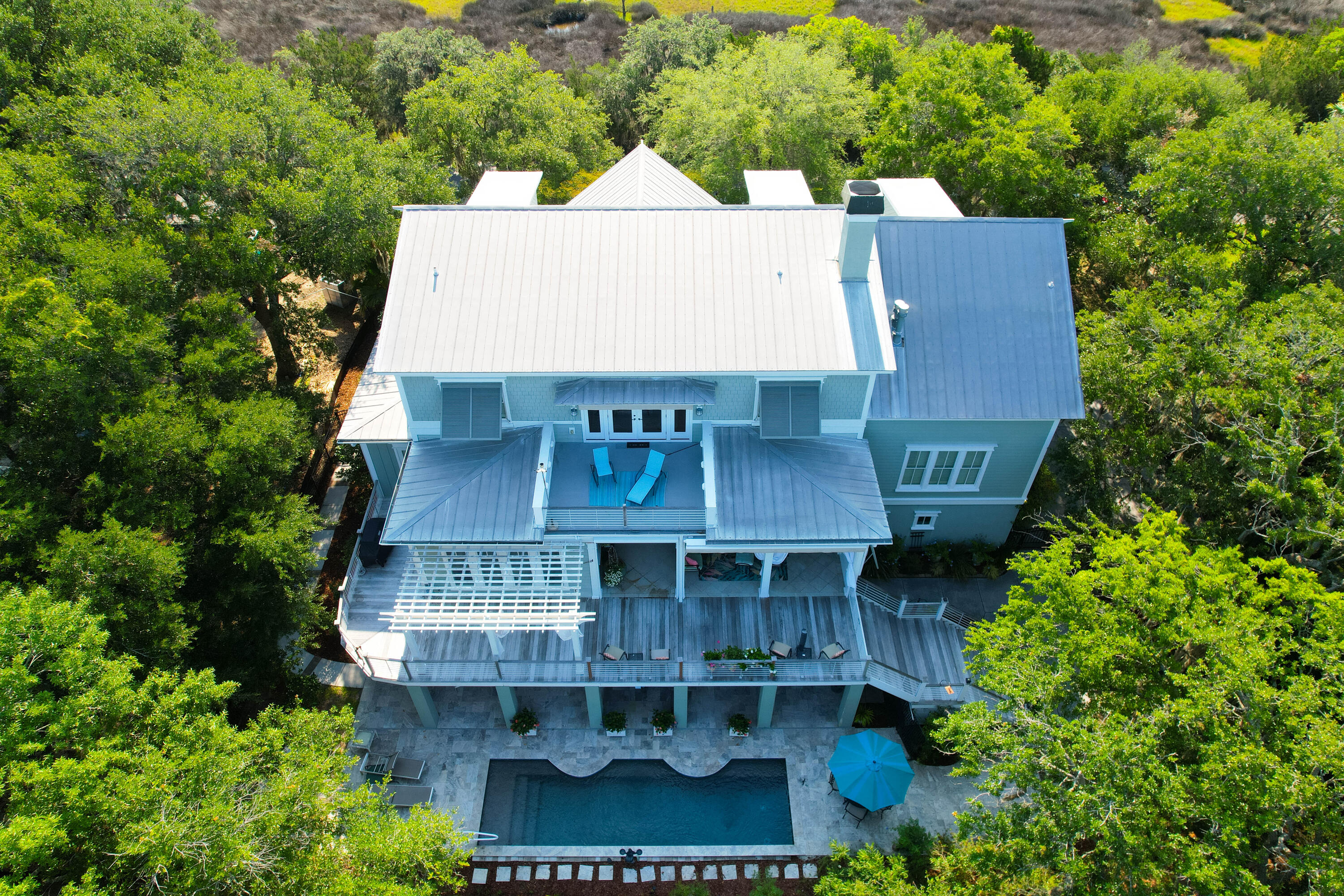 374 Mutual Drive