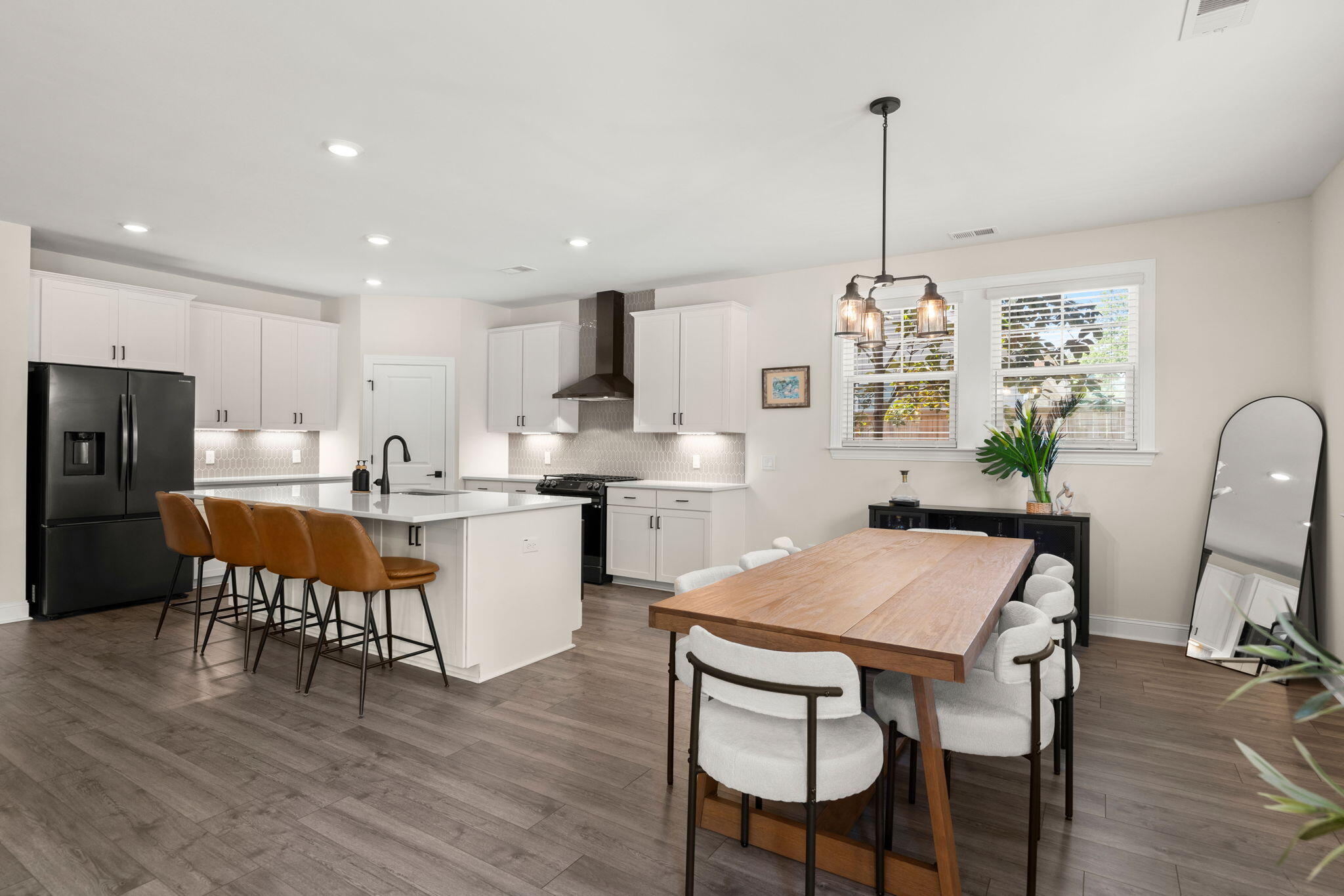 1234 Melvin Bennett Road