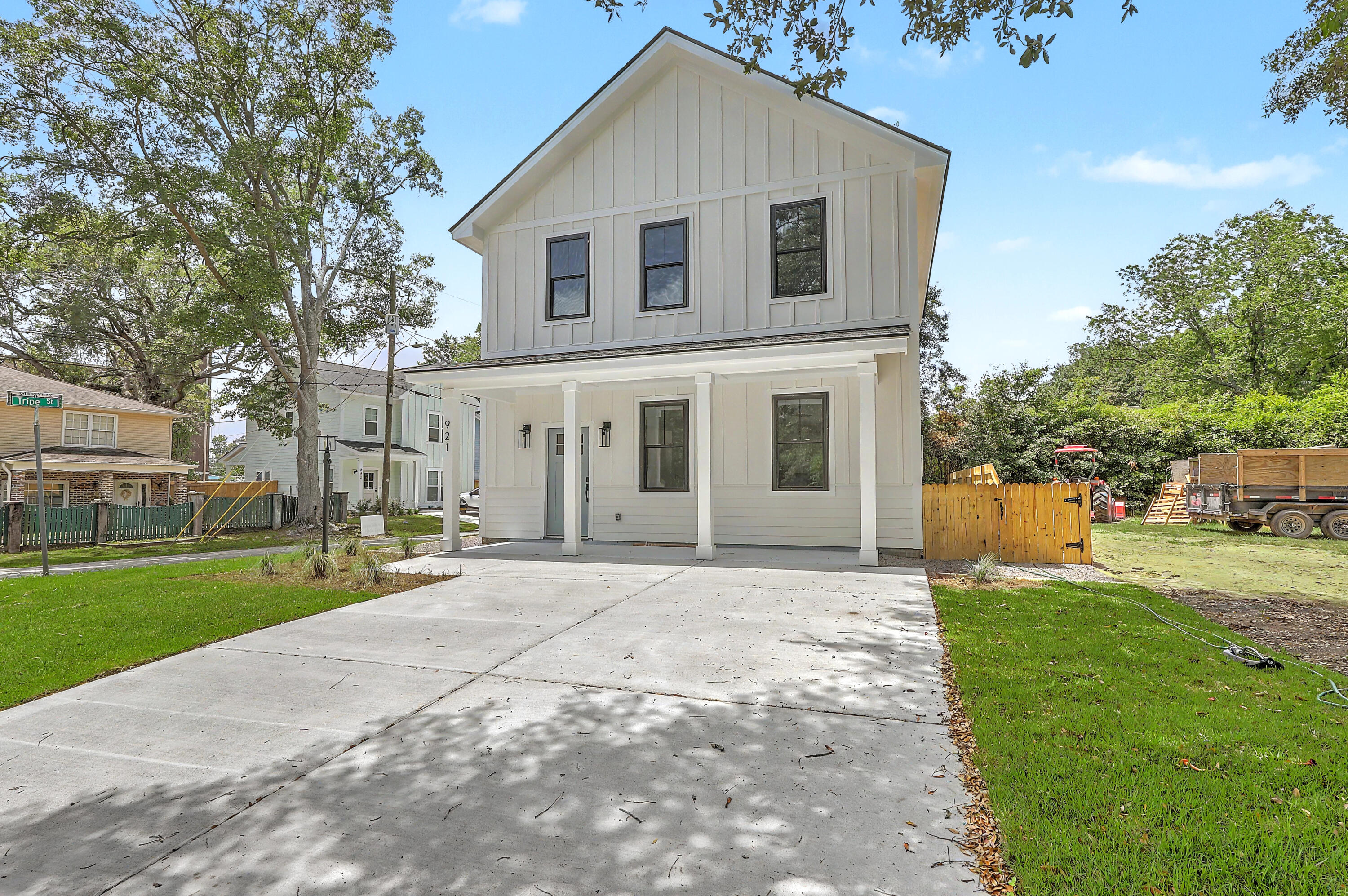 921 Main Street