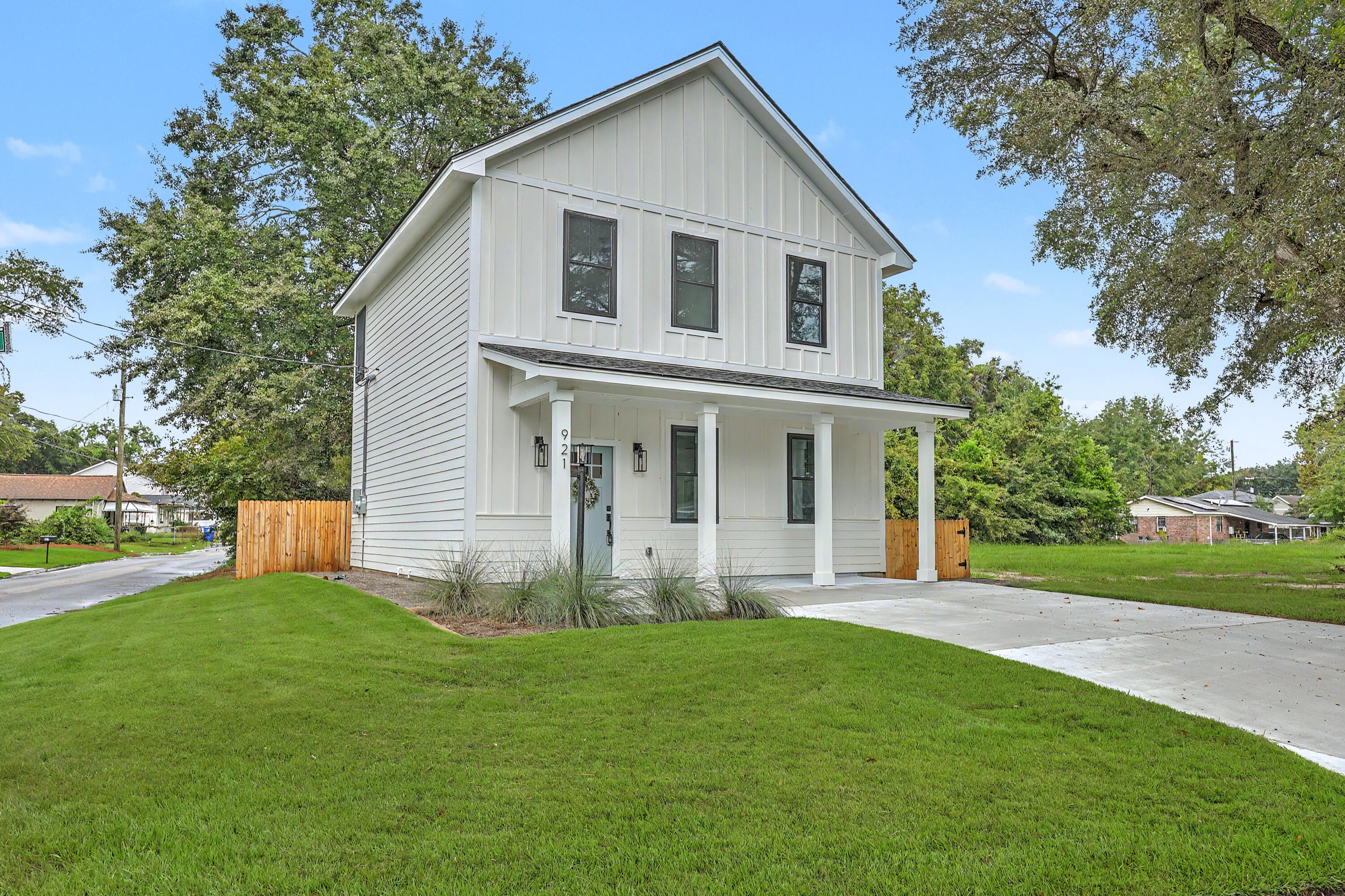 921 Main Street