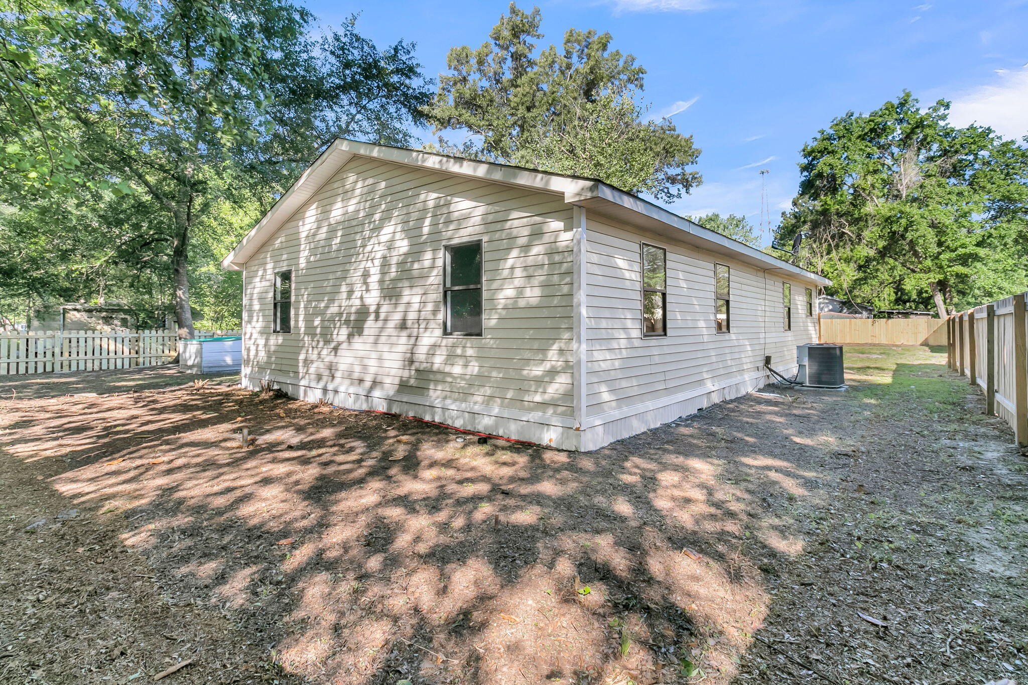 802 Royle Road