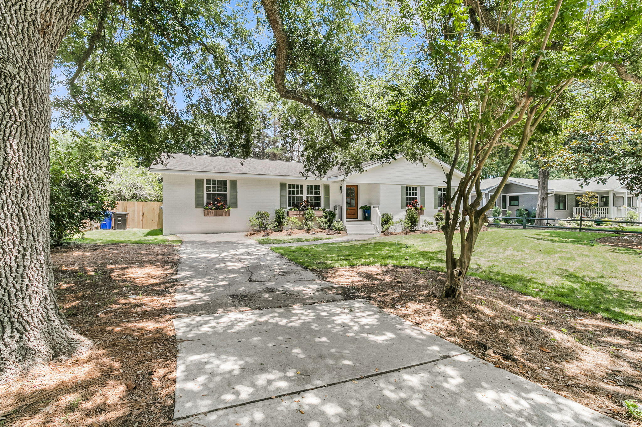1413 Glencoe Drive