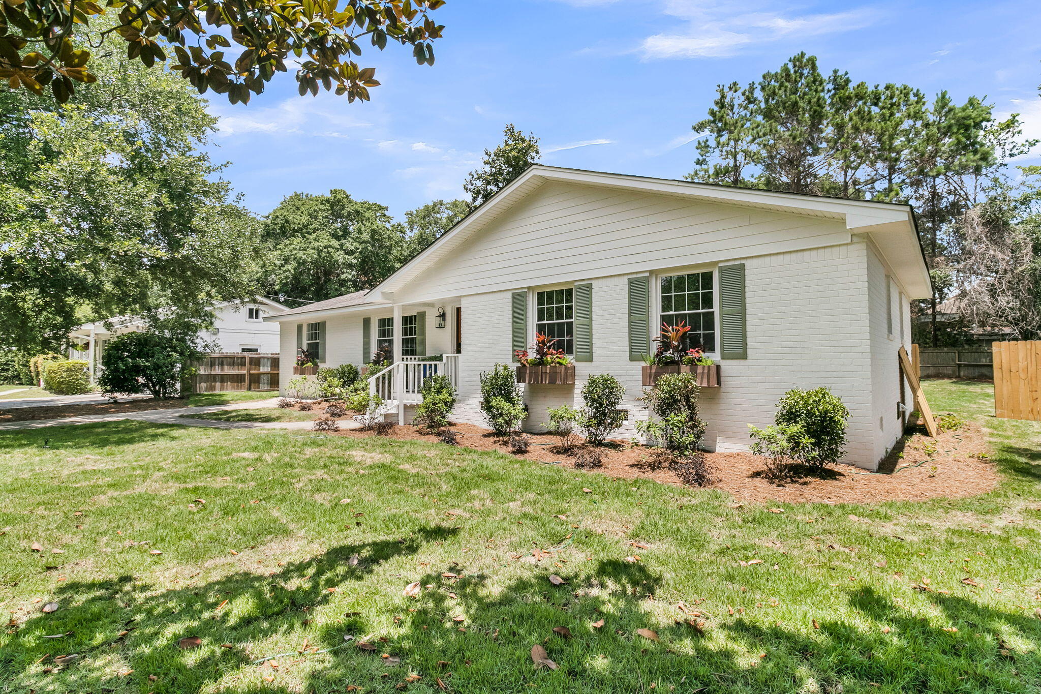 1413 Glencoe Drive