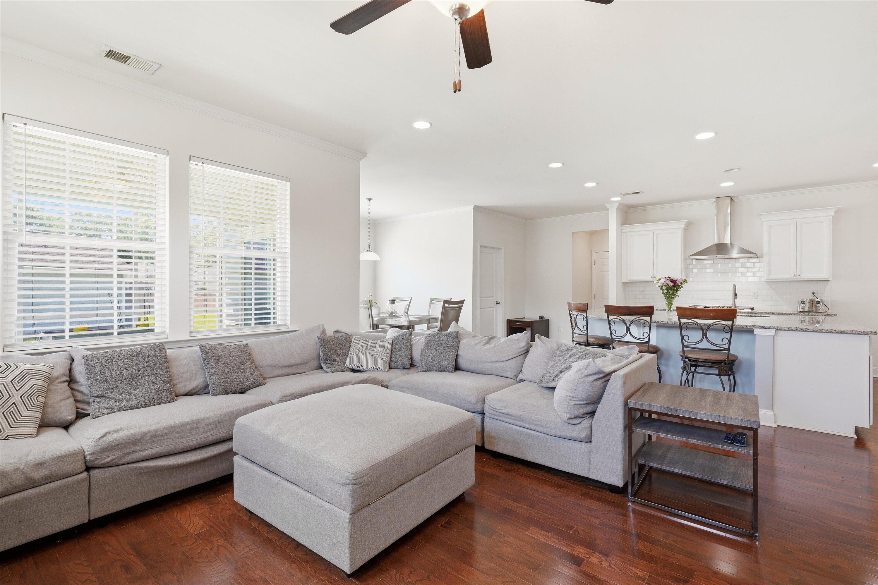 9737 Table Mountain Lane