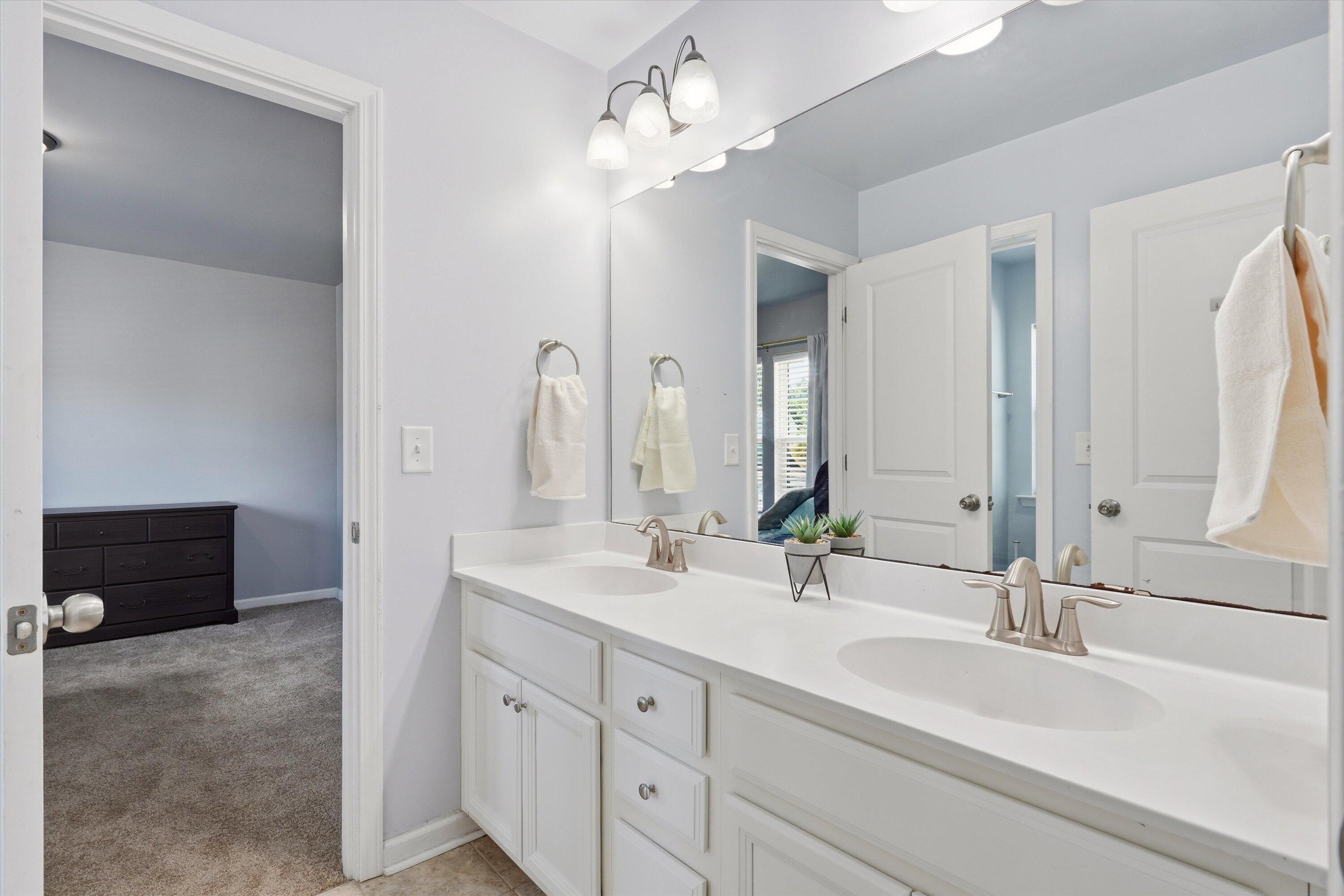 9737 Table Mountain Lane