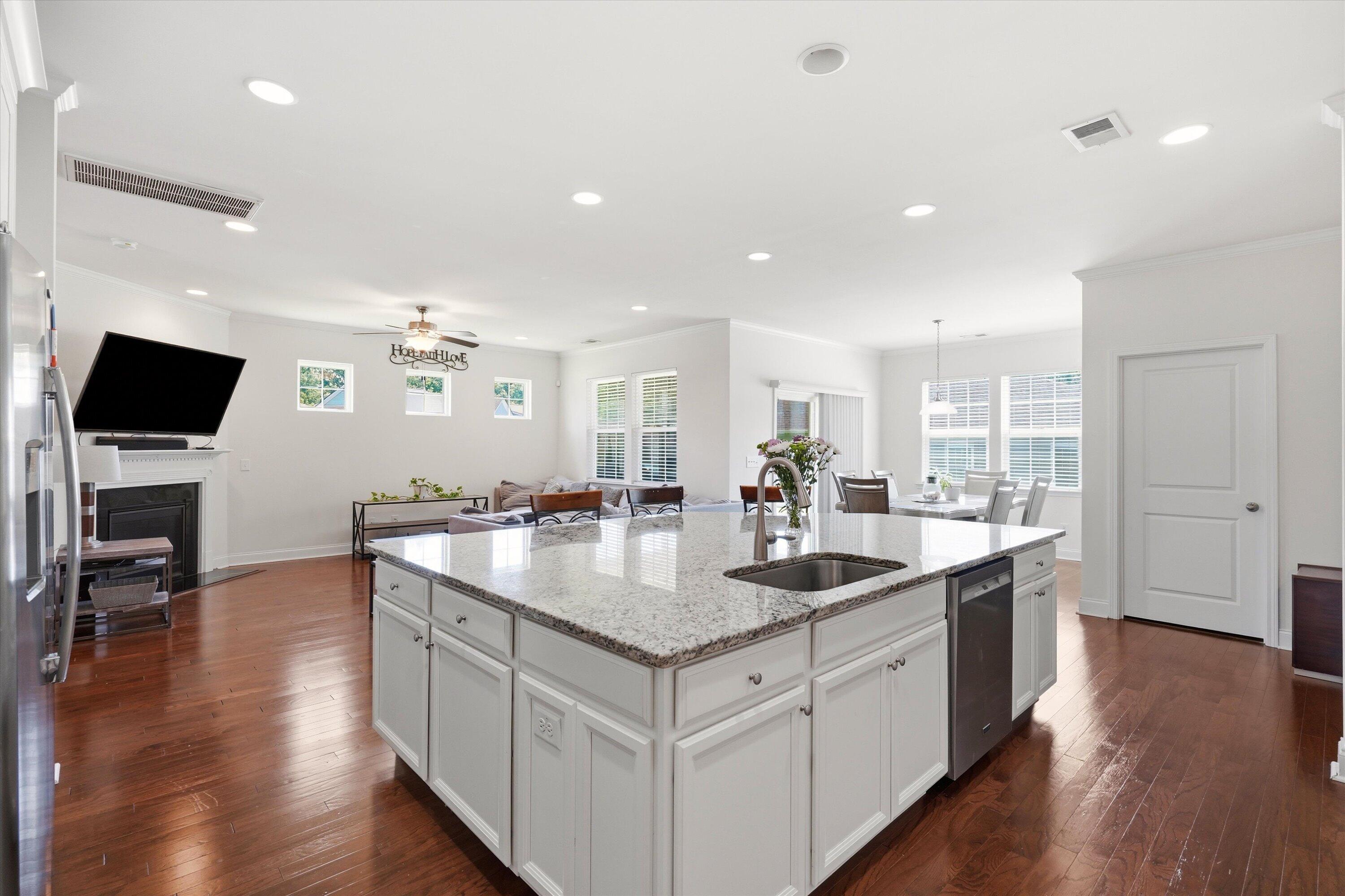 9737 Table Mountain Lane