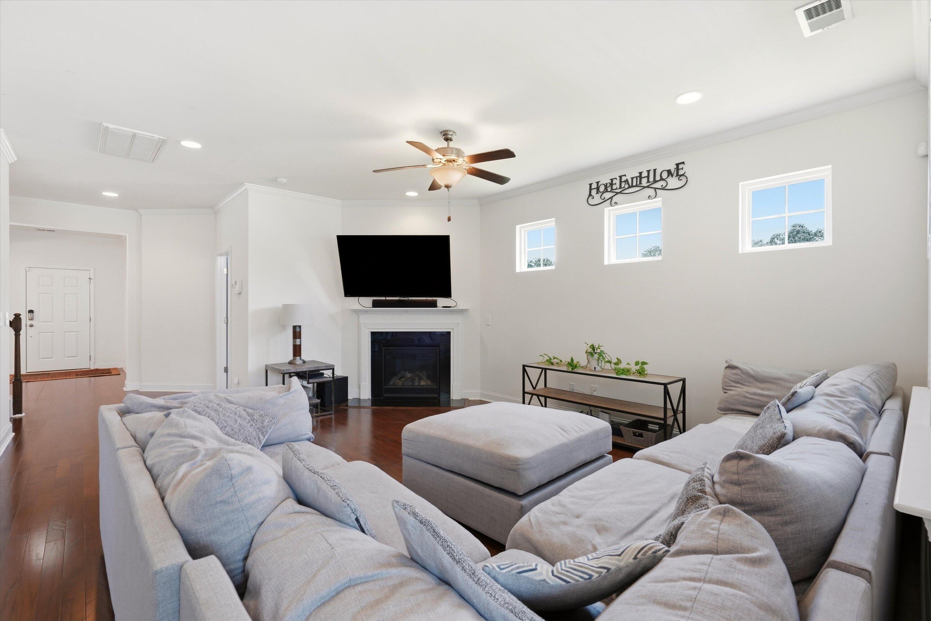 9737 Table Mountain Lane