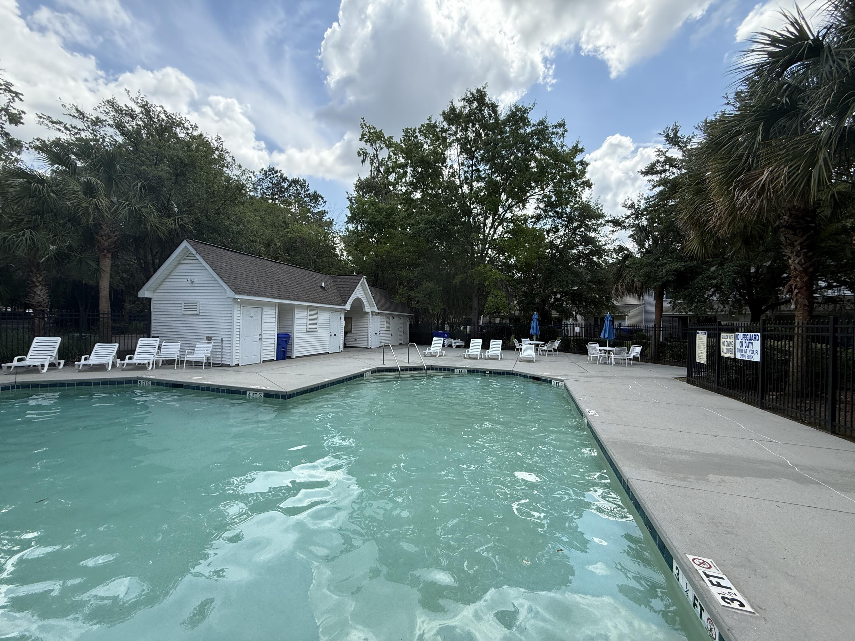 7948 Shadow Oak Drive
