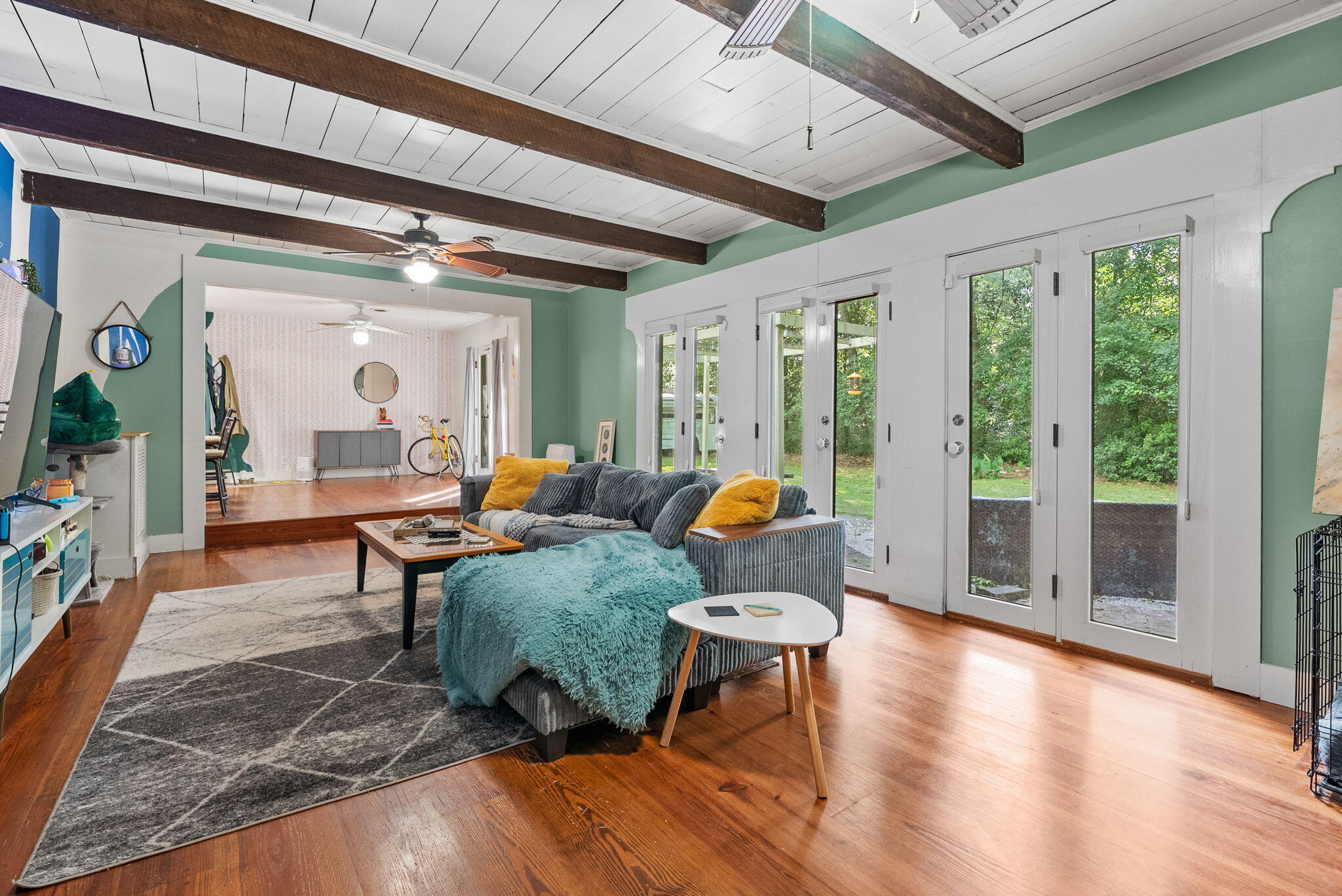 111 W Johnston Street
