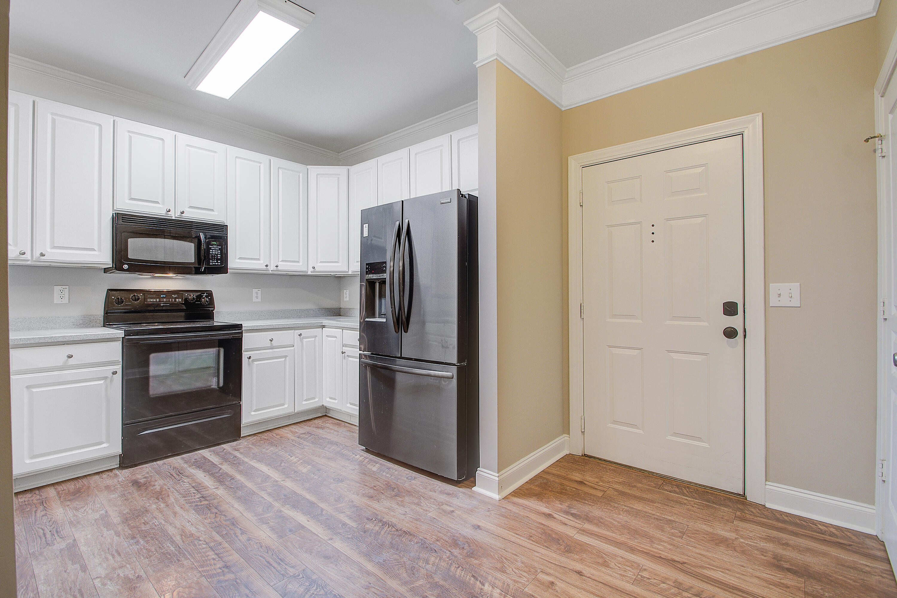 1025 Riverland Woods Place # 214