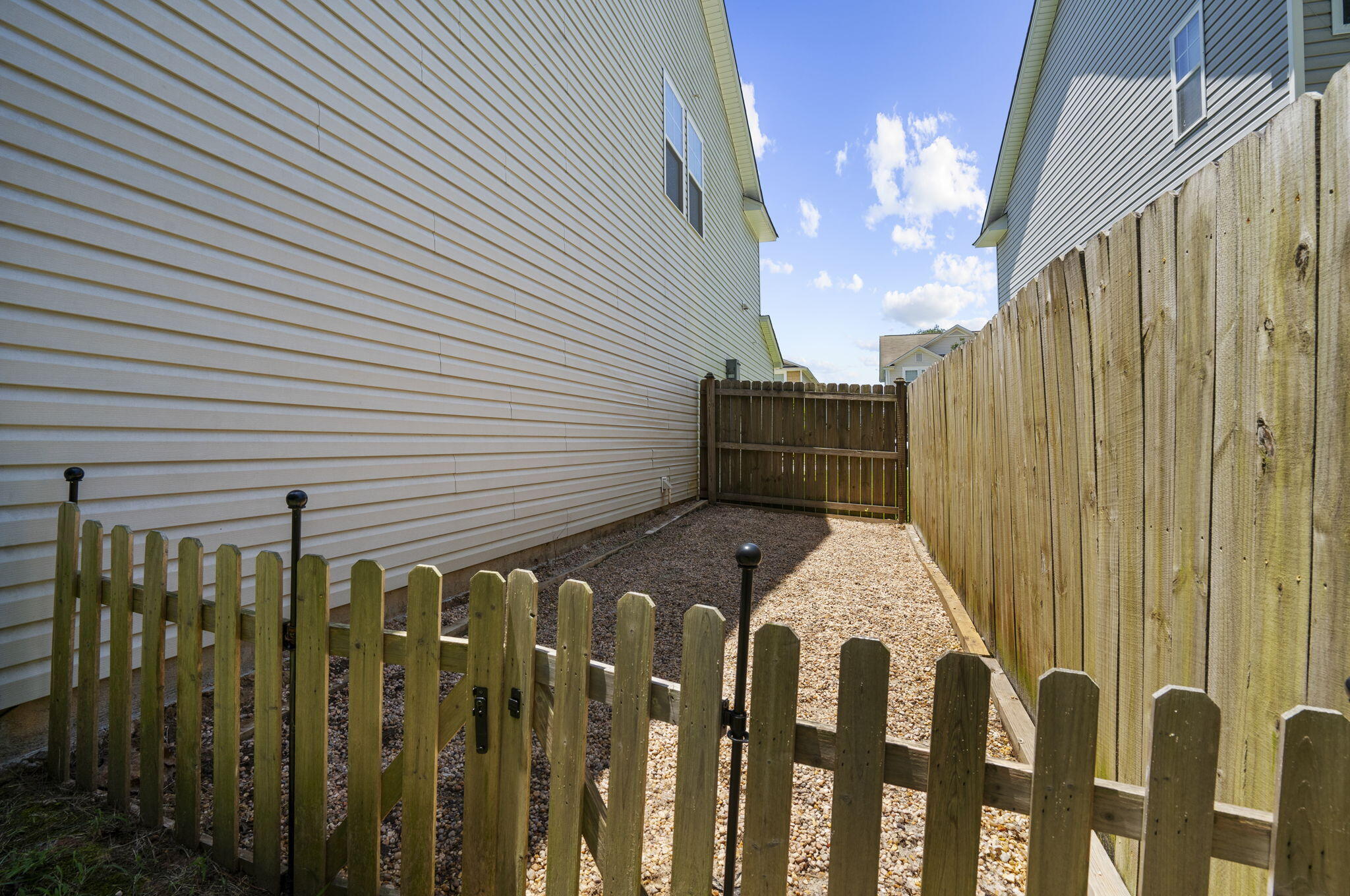 237 Oglethorpe Circle