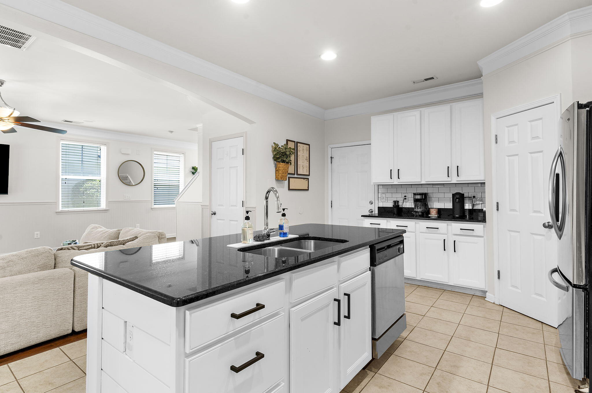 237 Oglethorpe Circle