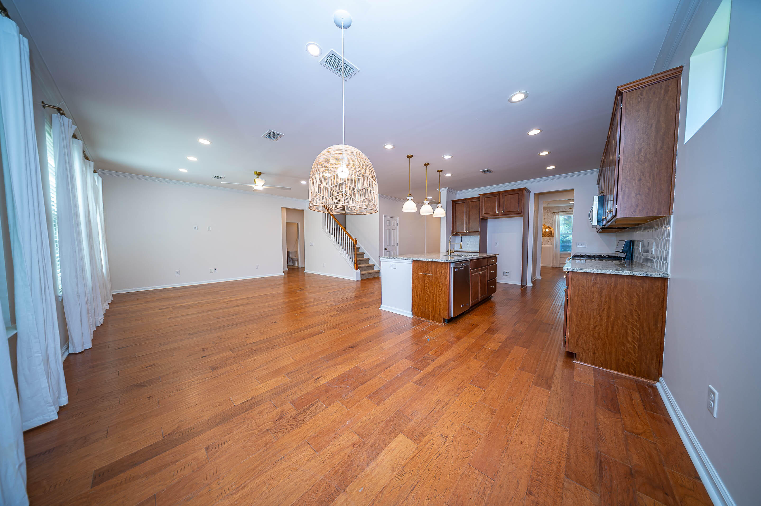 204 Buttercup Lane