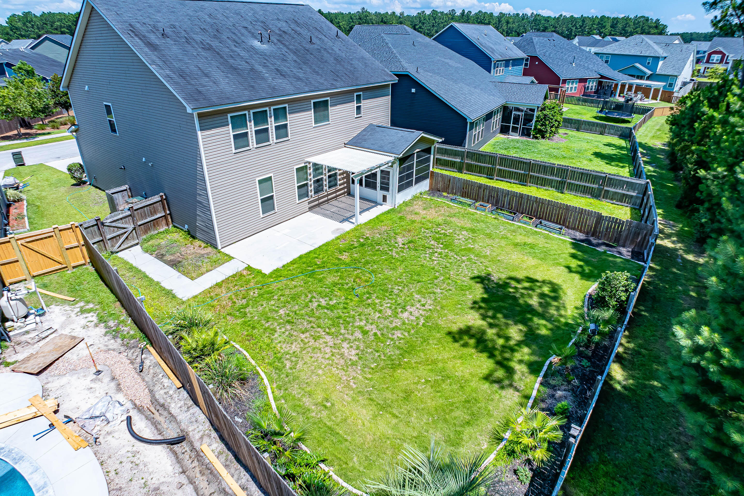 204 Buttercup Lane