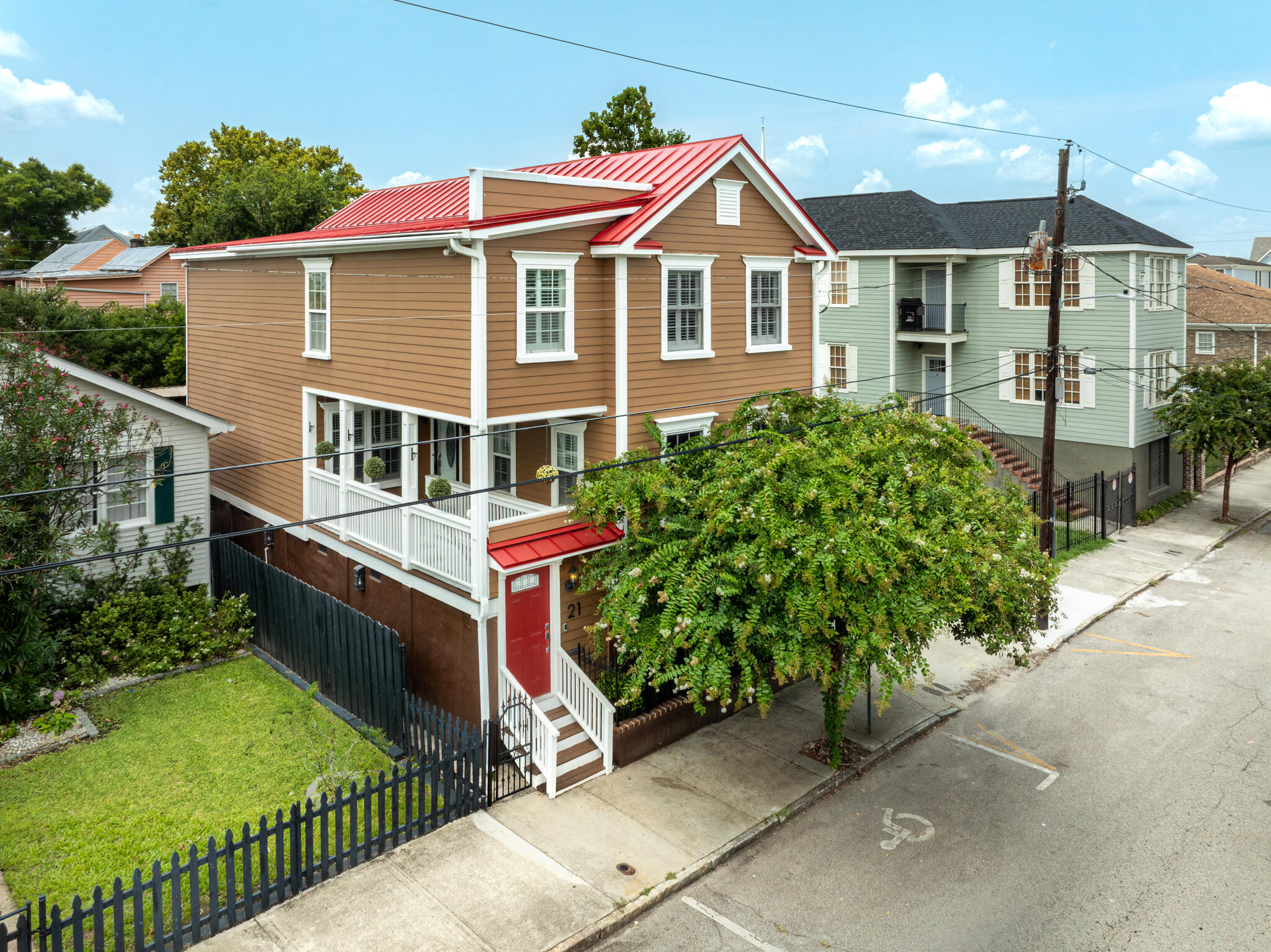 21 Aiken Street