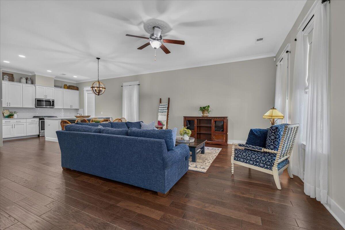 428 Watergrass Way