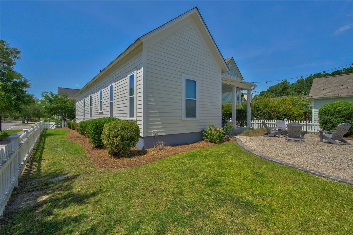 428 Watergrass Way