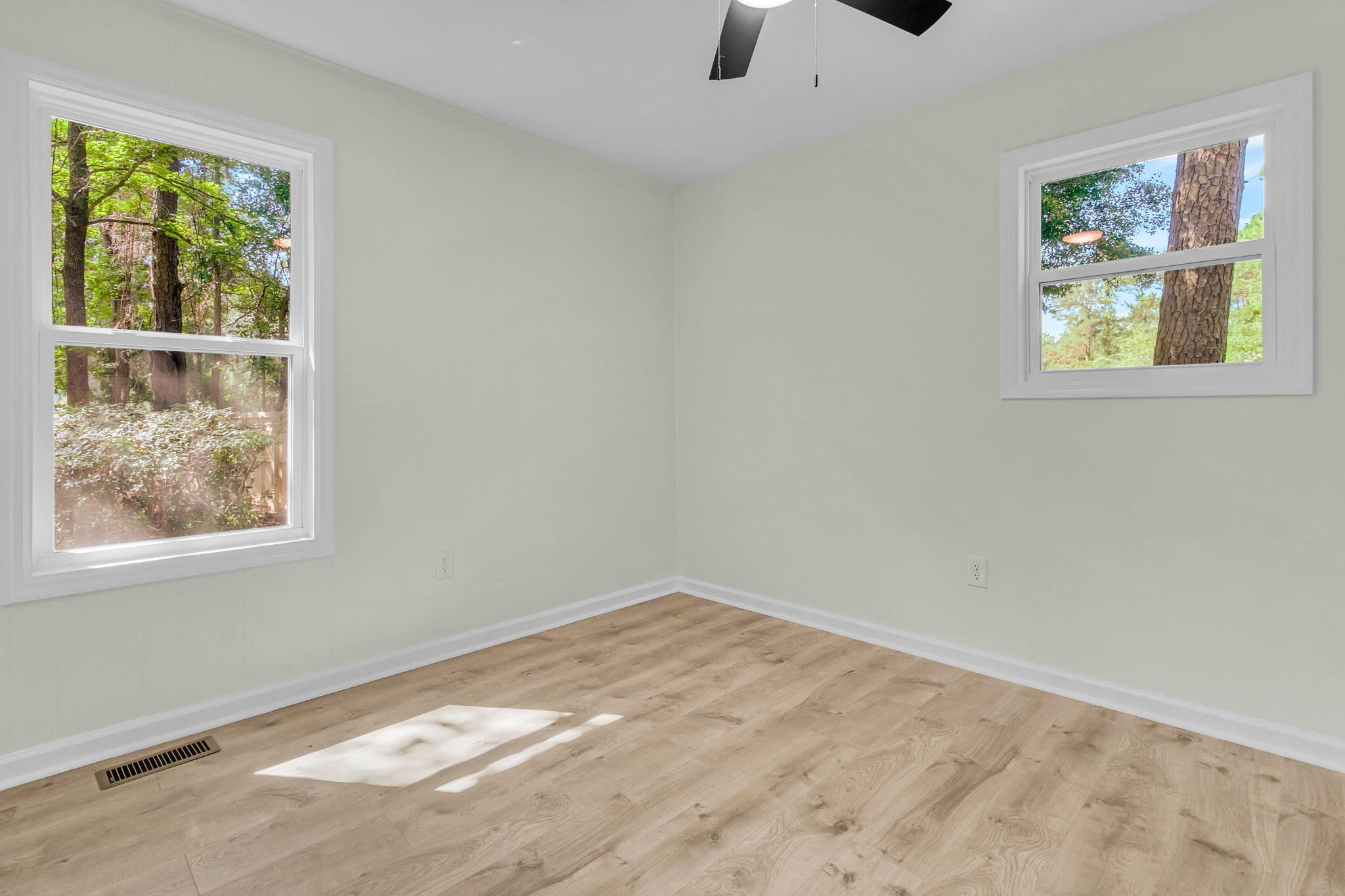 709 Dolph Lane, McClellanville