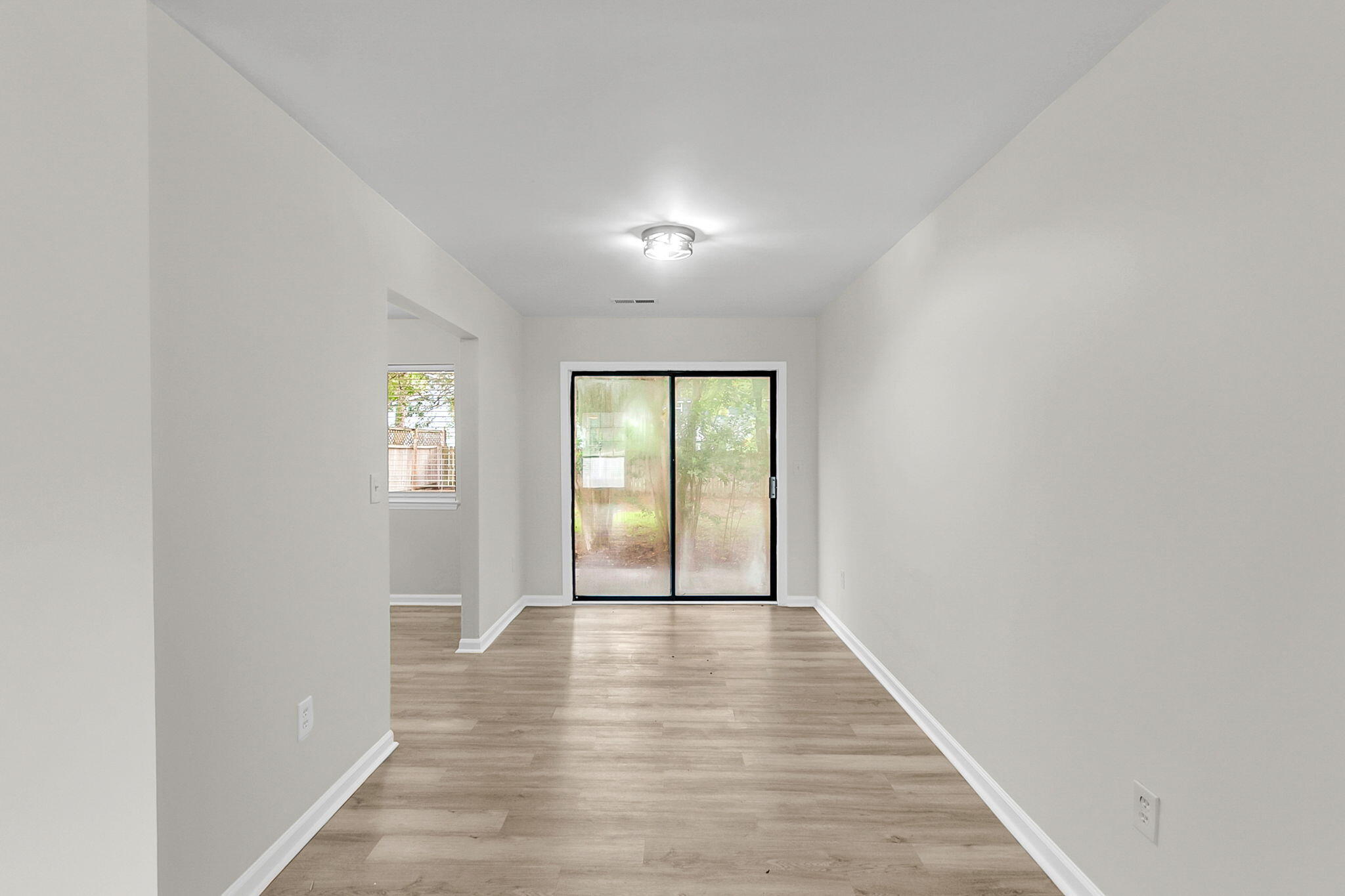 206 Tram Boulevard